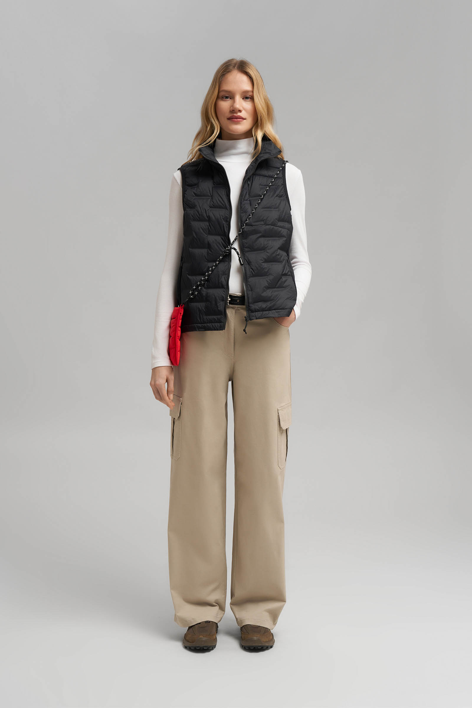 Стеганый пуховый жилет Finn Flare, 200 black, арт. FBG110150