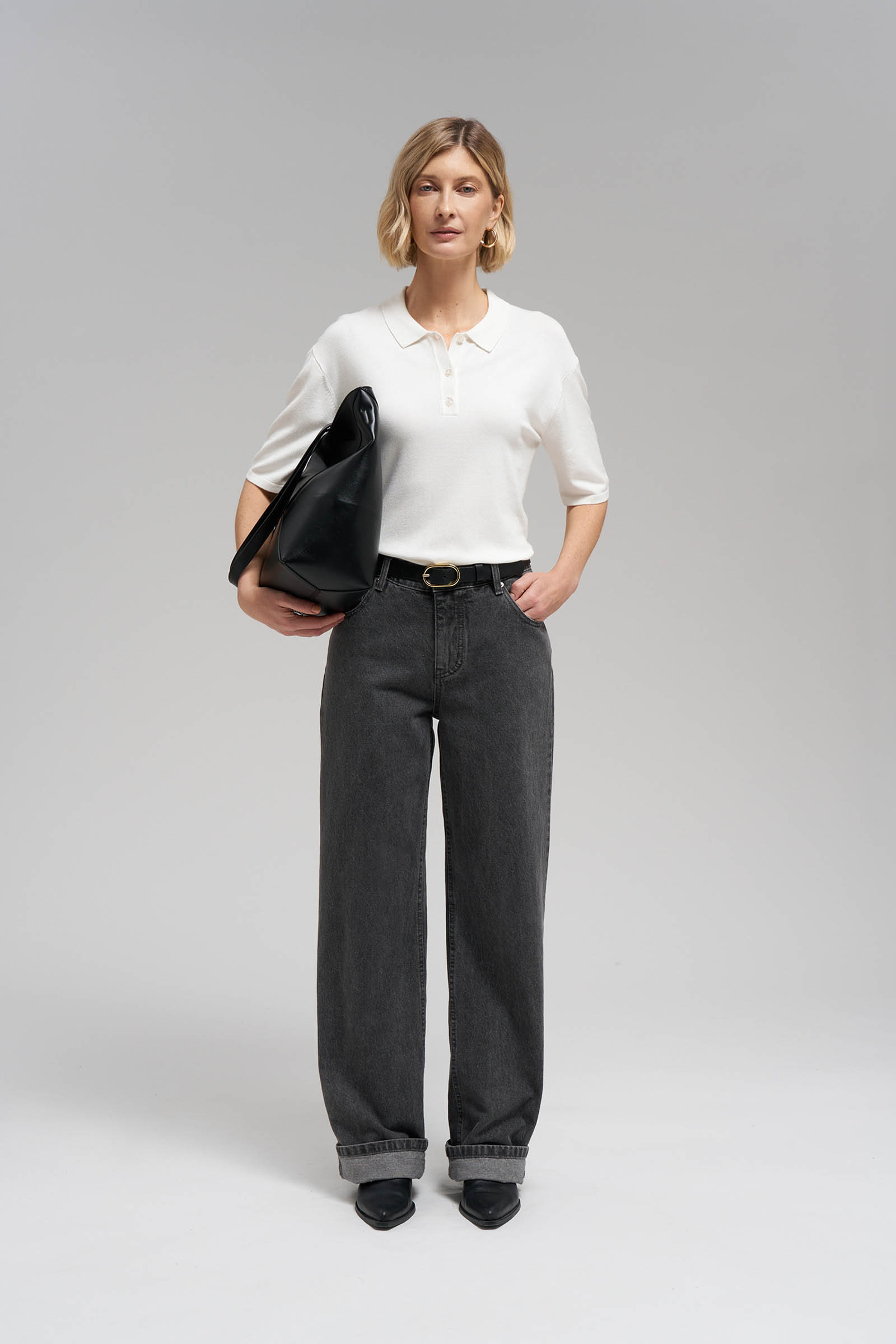 Легкий джемпер-поло прямого кроя 4999₽