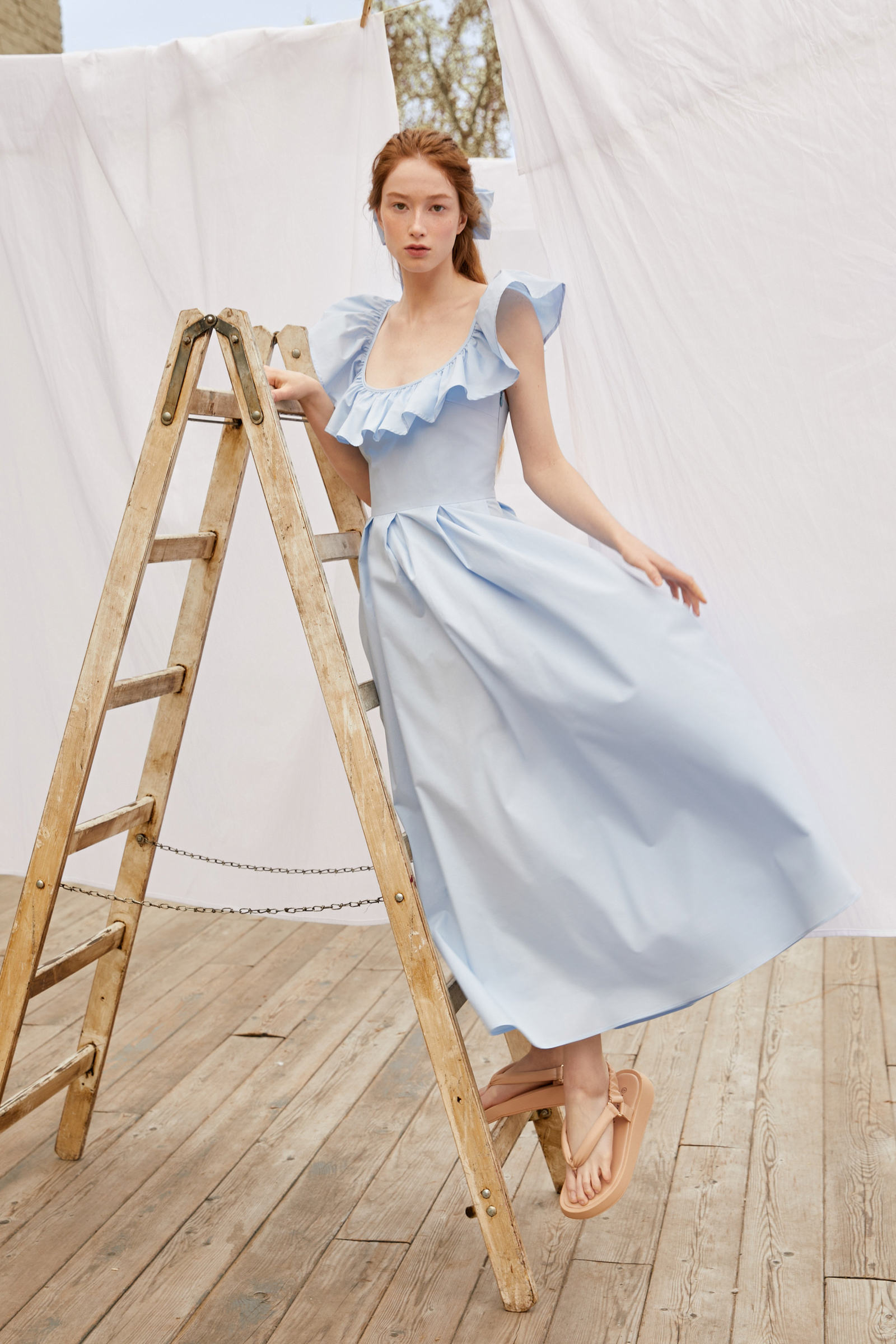 

Приталенный сарафан с воланами, 108 mirrow, Приталенный сарафан с воланами