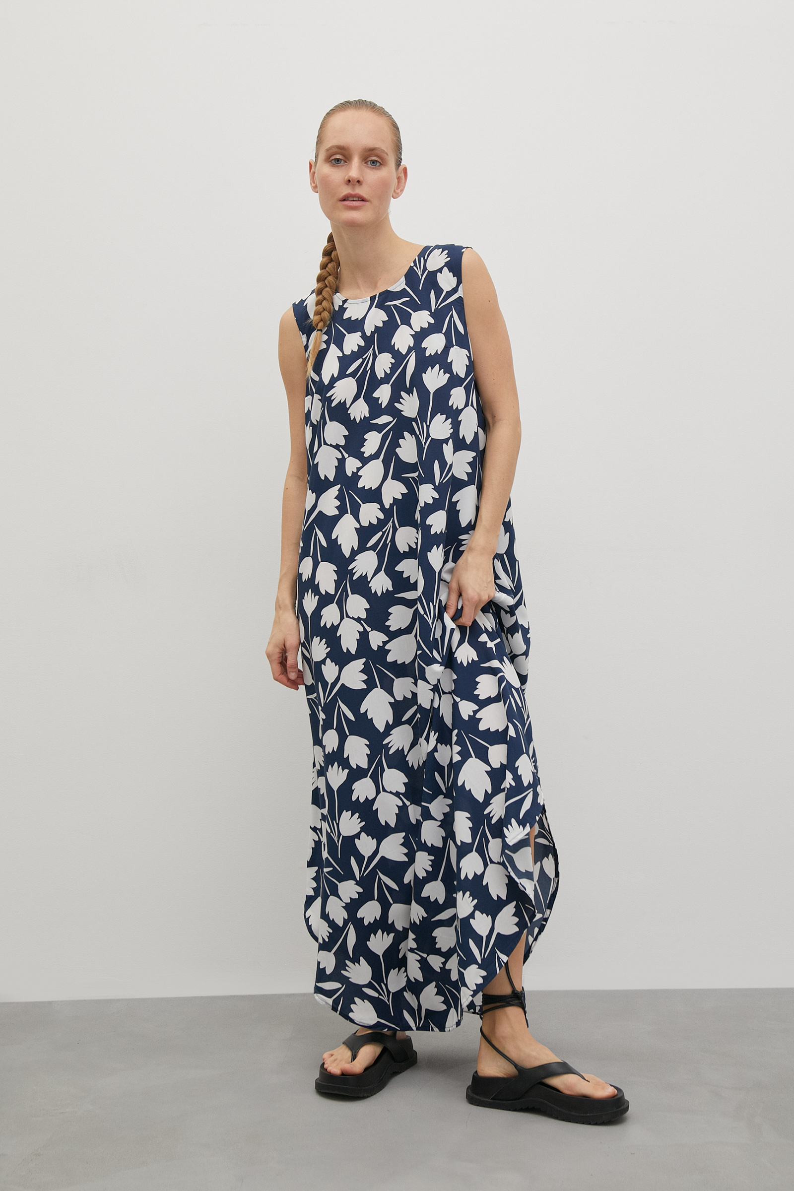 Платье из вискозы