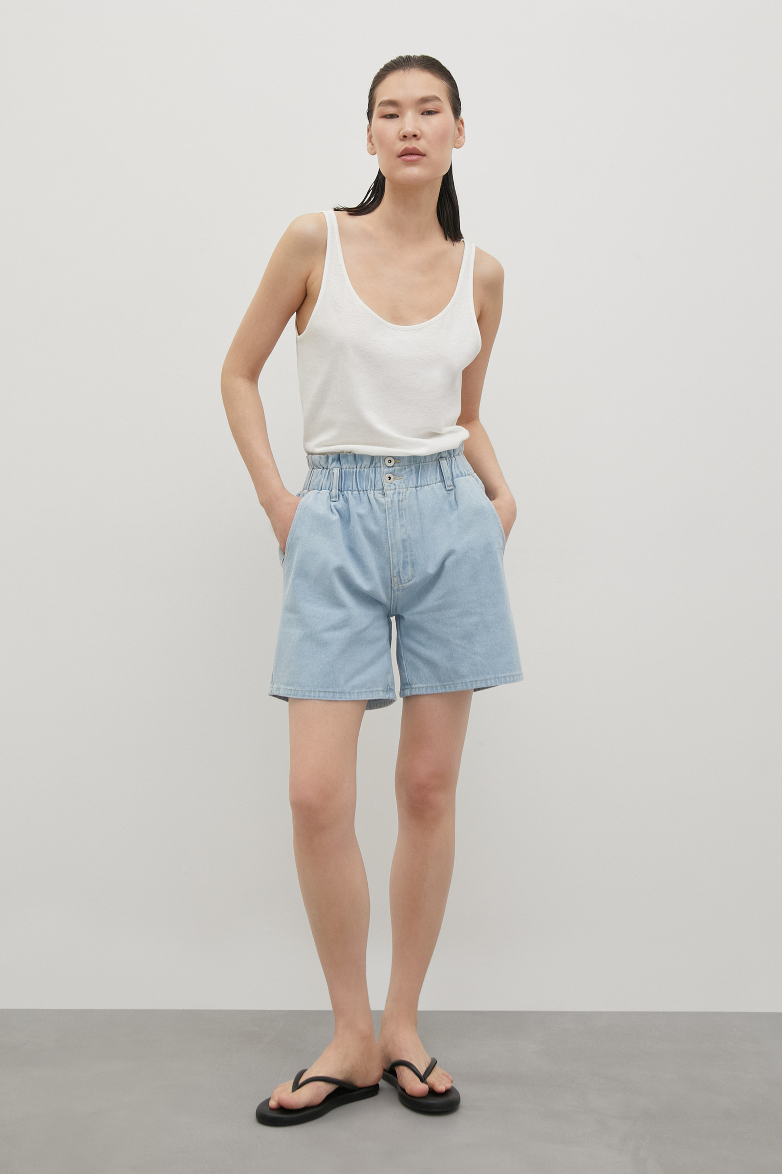 

Джинсовые шорты с защипами, 126 light denim, Джинсовые шорты с защипами