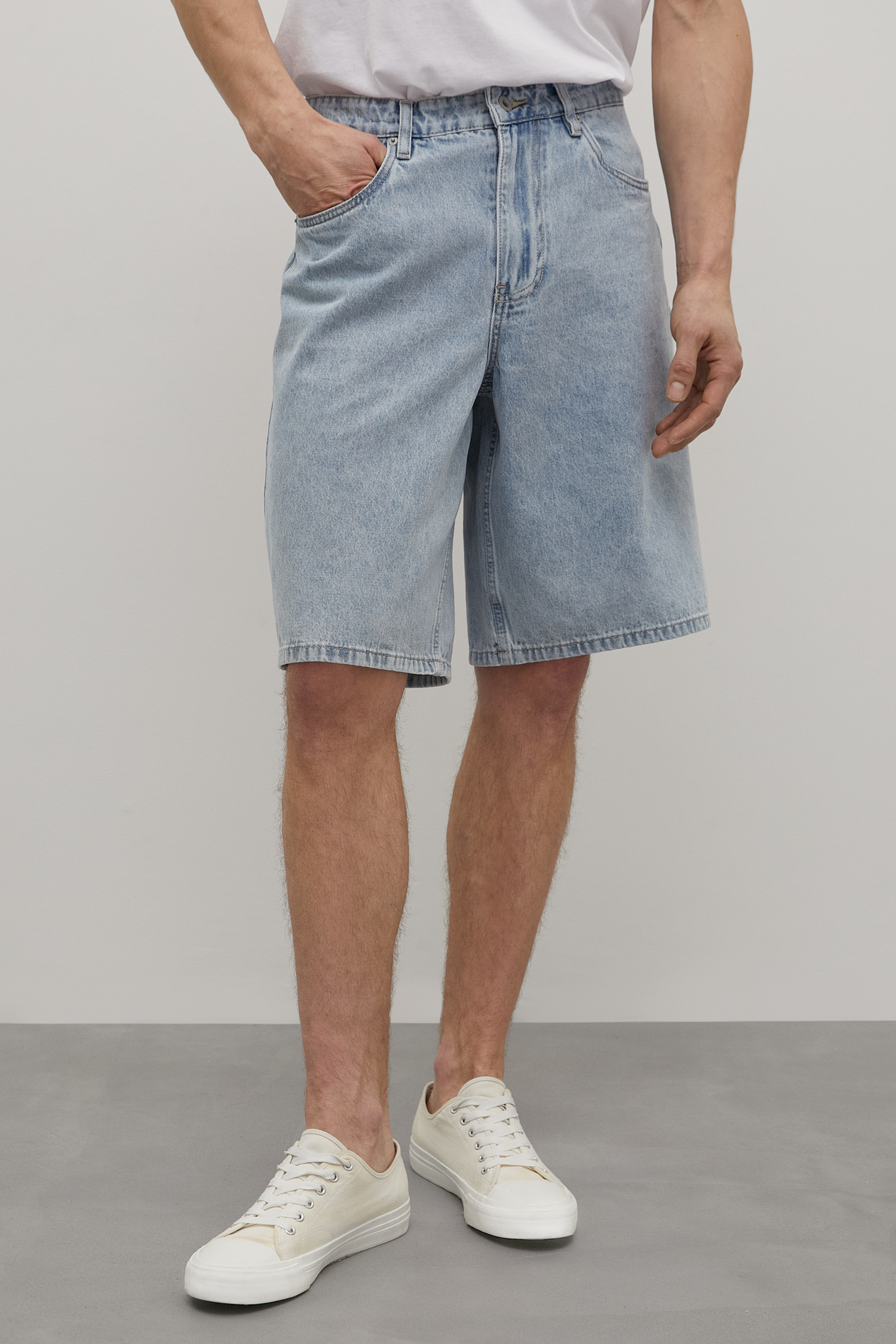 Джинсовые шорты