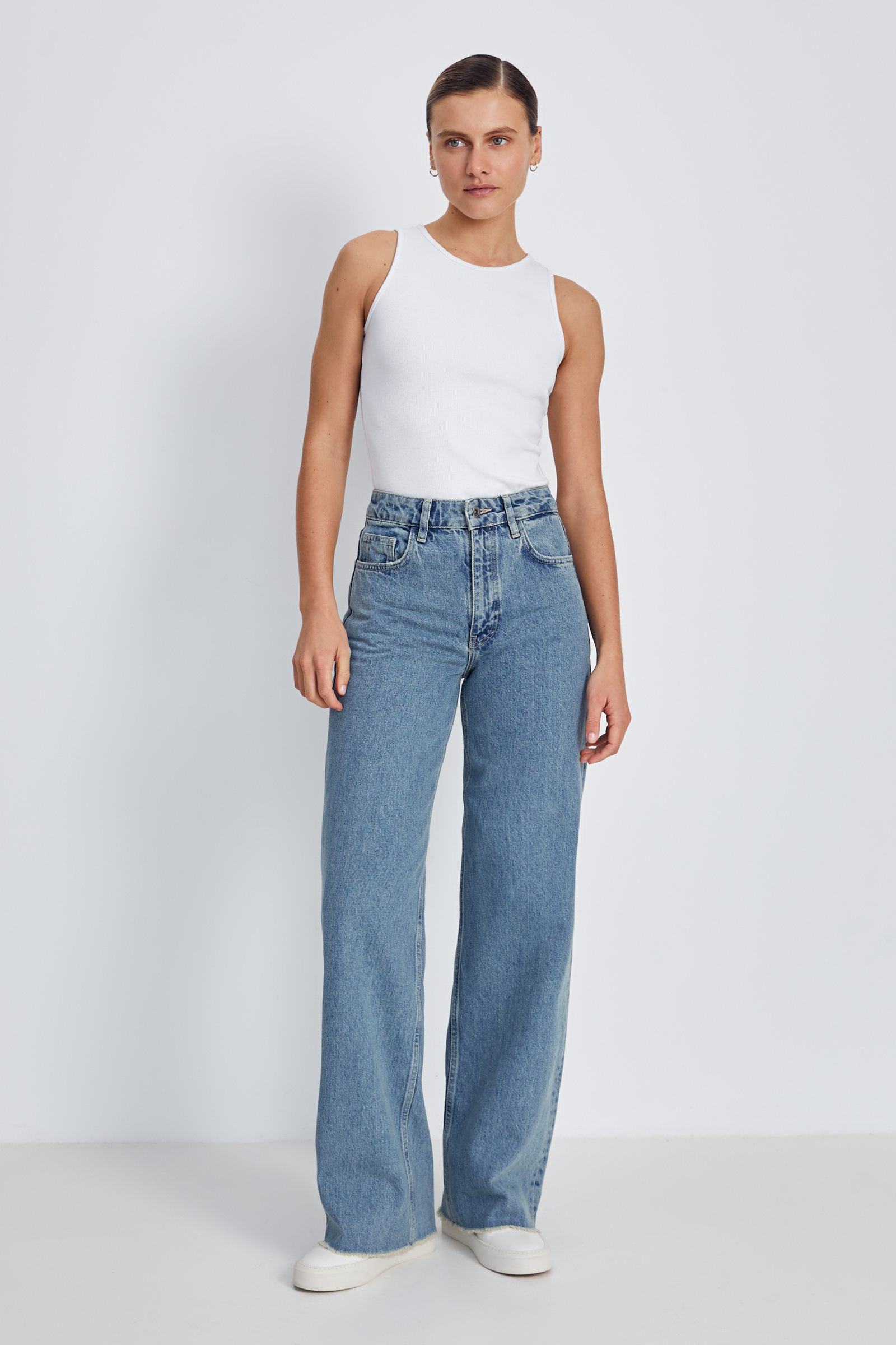 Джинсы wide leg fit женские