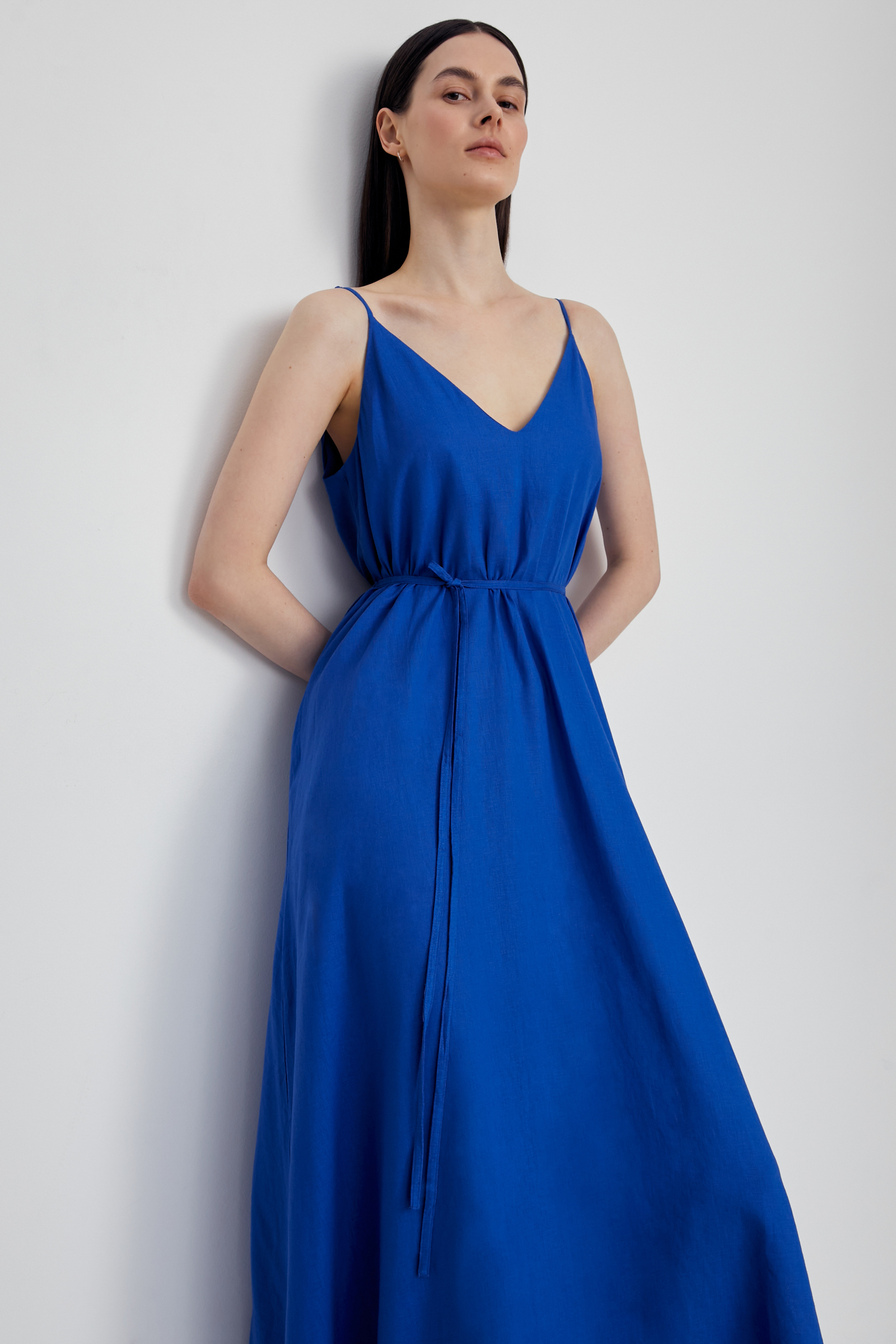 Сарафан макси льняной с вырезом на спине