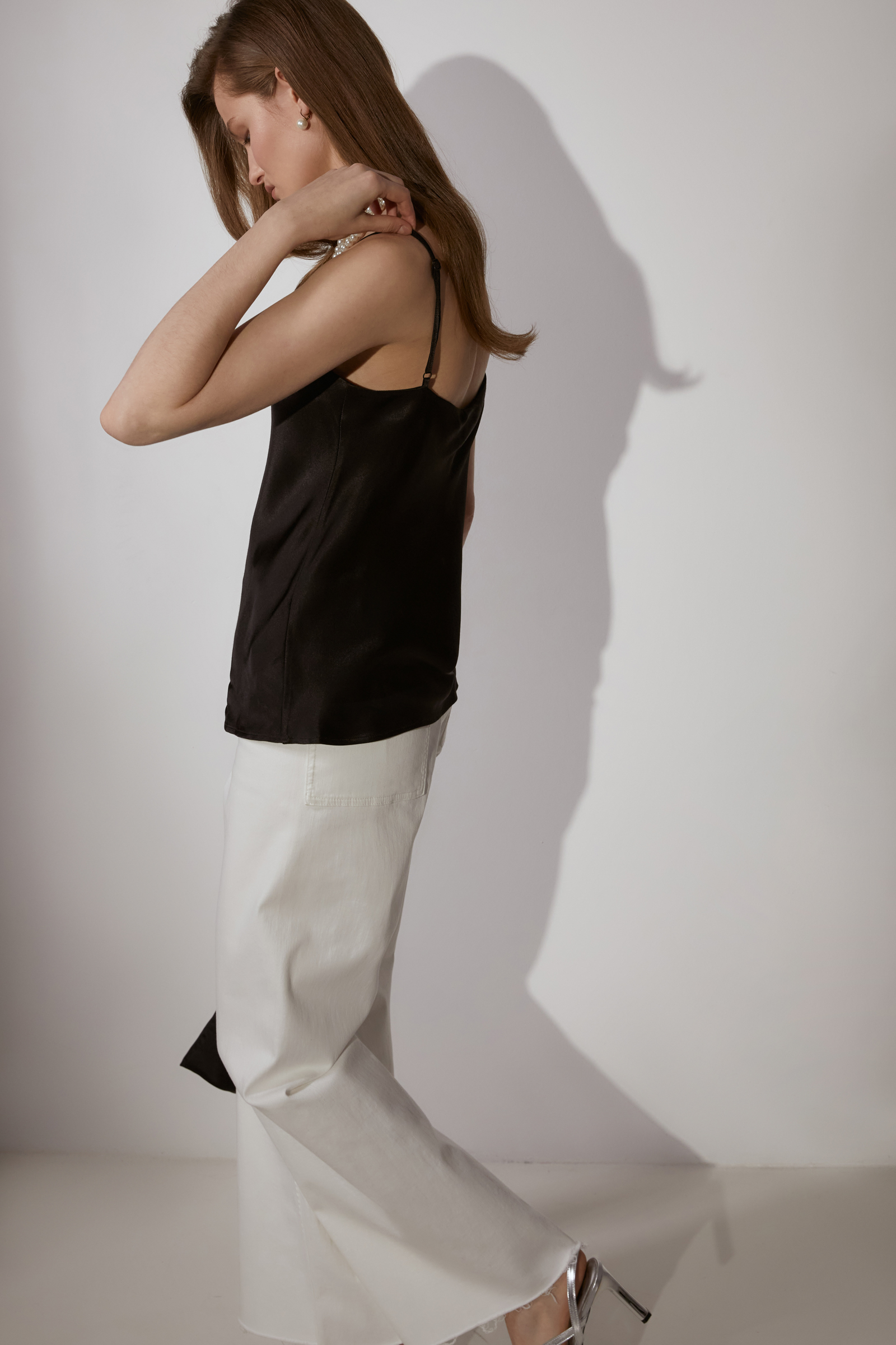 

Атласный топ на бретелях, 200 black, Атласный топ на бретелях