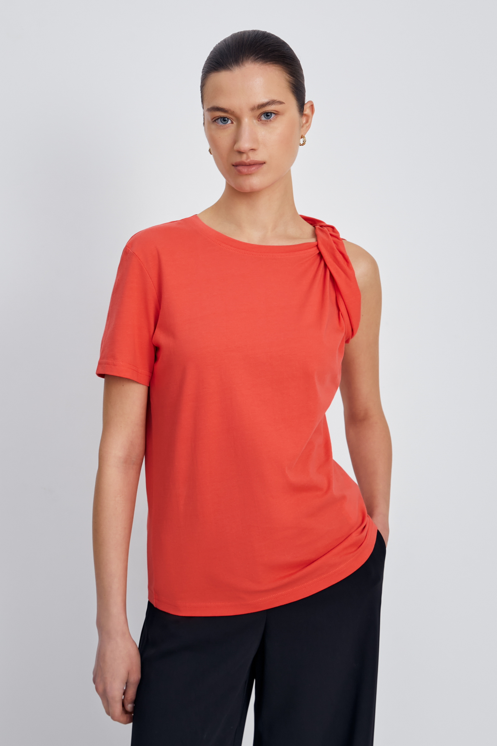 Топ FINN FLARE с открытым плечом и фигурным узлом, оранжевый, арт. FSE110162