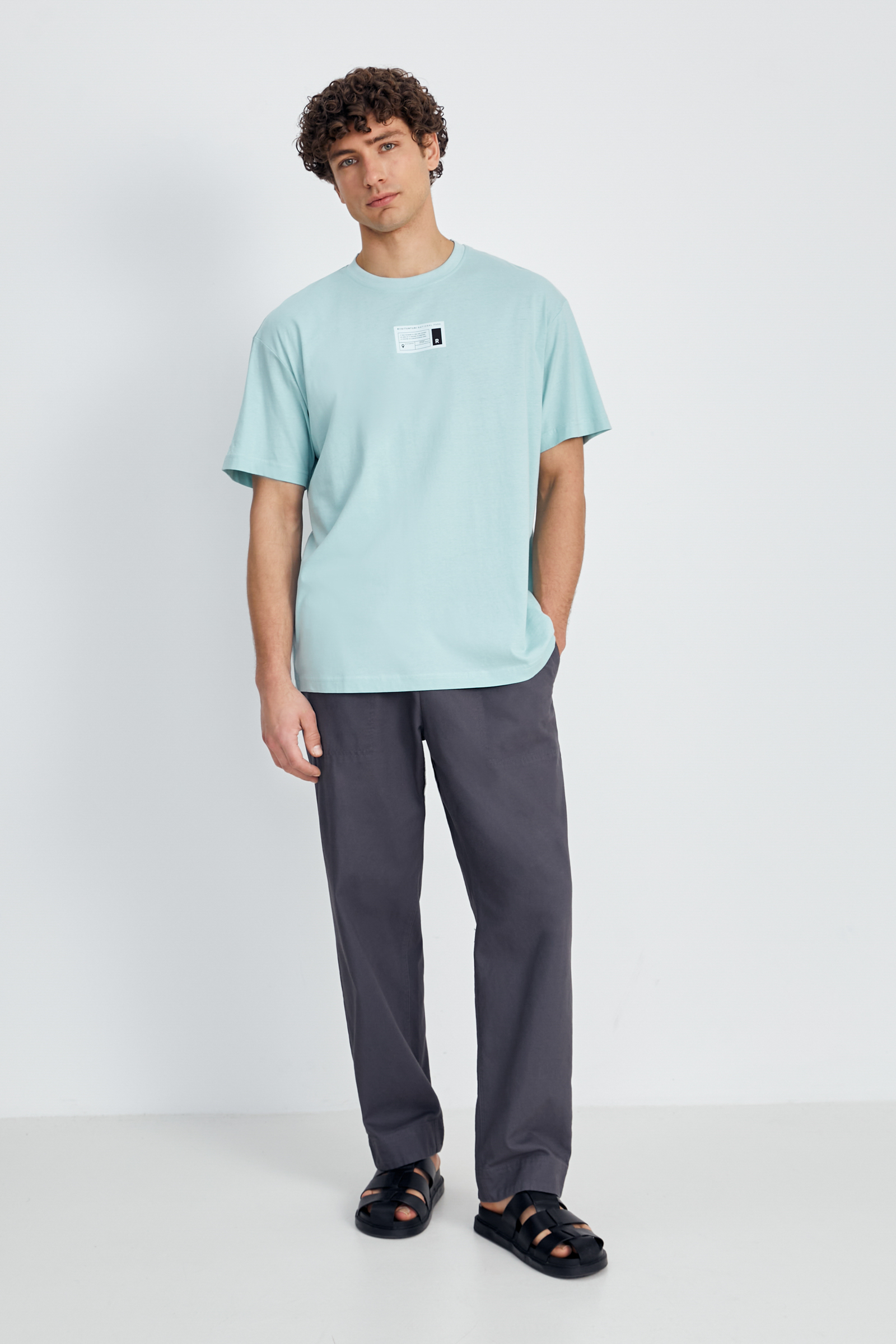 Свободная футболка с принтом