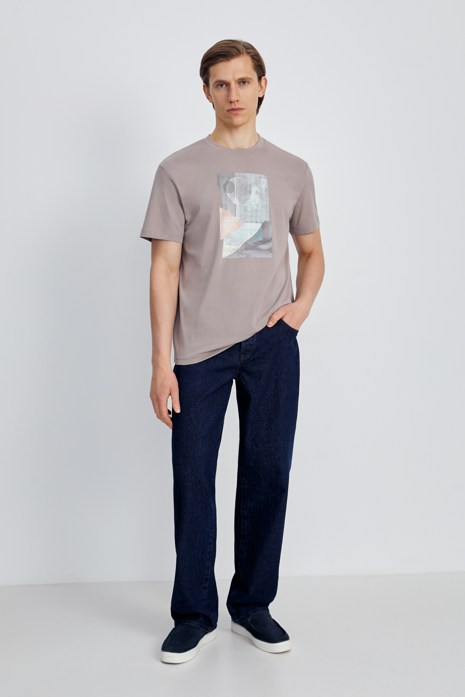 Свободная футболка с принтом