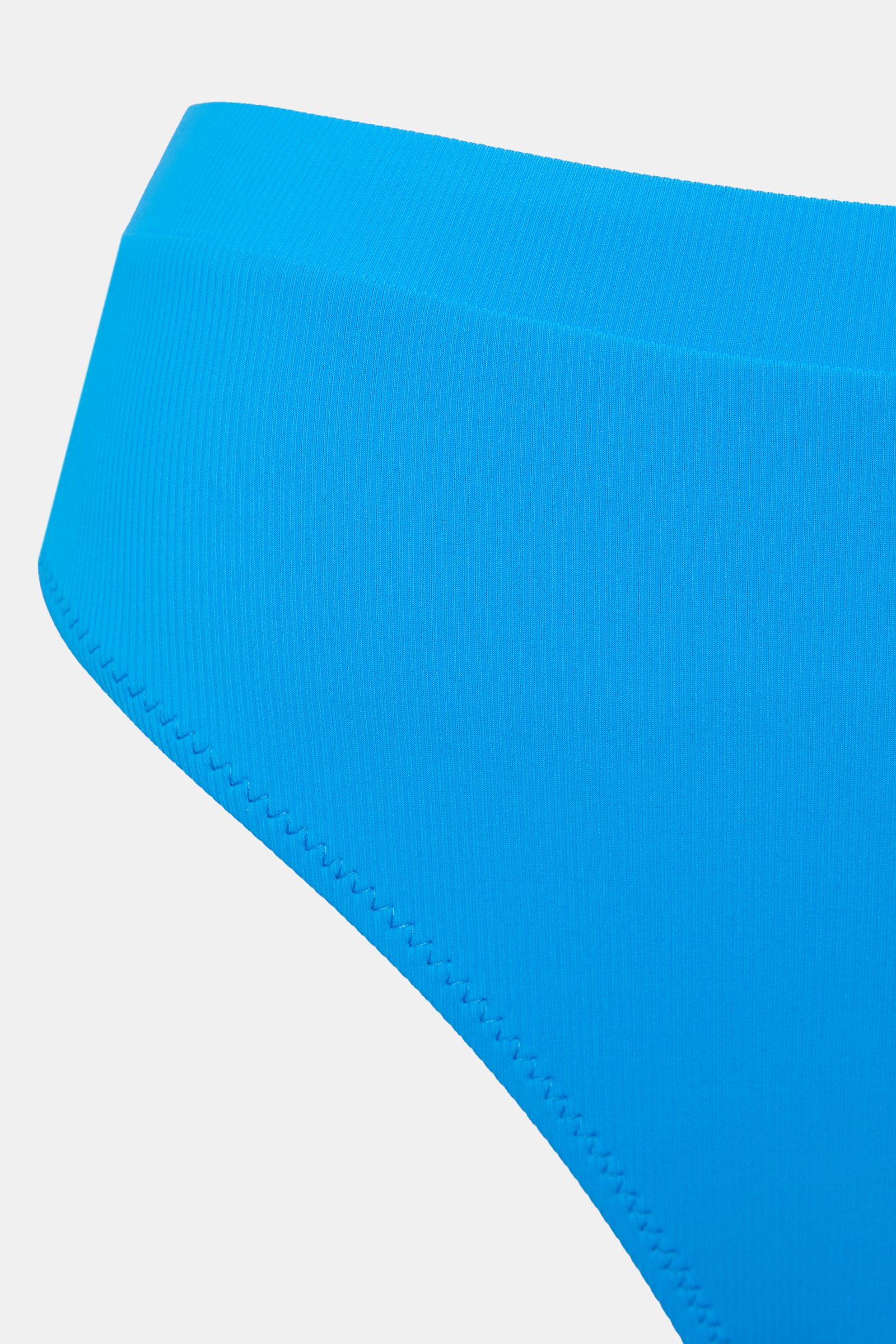 Раздельный купальник 2799₽