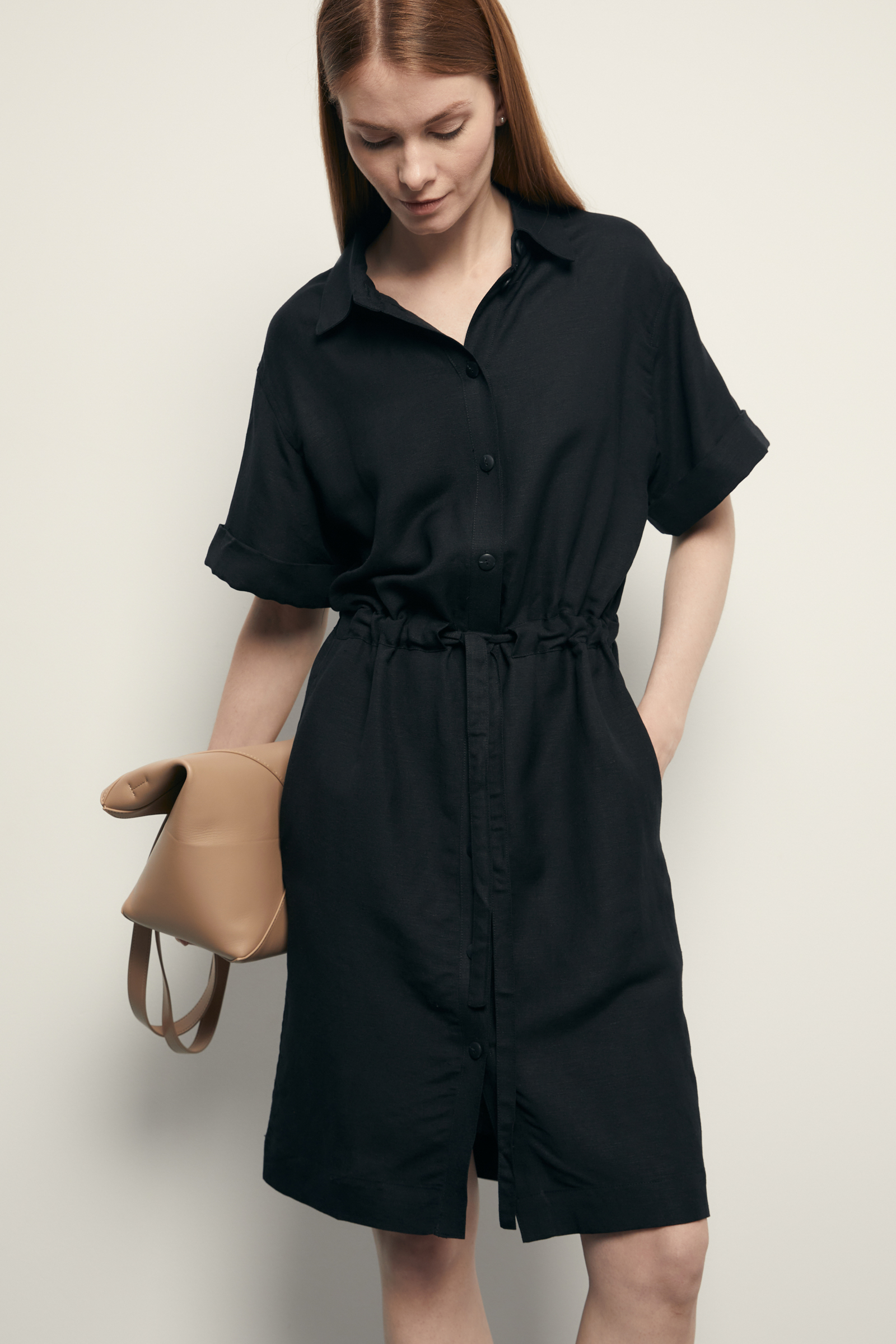 Платье А-силуэта с поясом на кулиске 3990₽