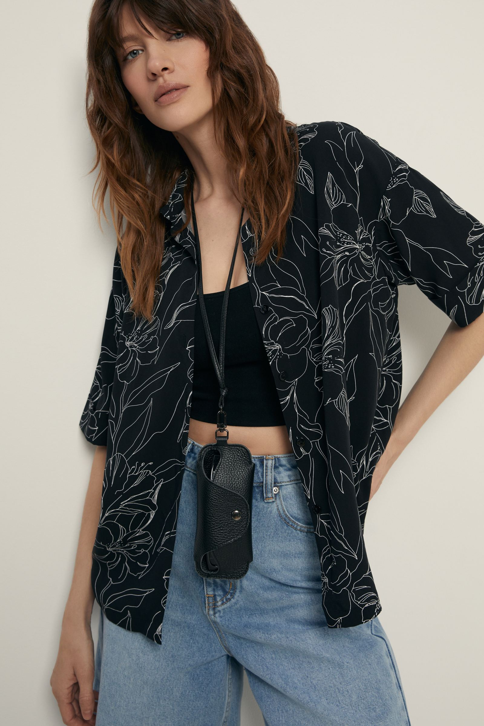 

Блузка с коротким рукавом и цветочным принтом, 200 mc black, Блузка с коротким рукавом и цветочным принтом