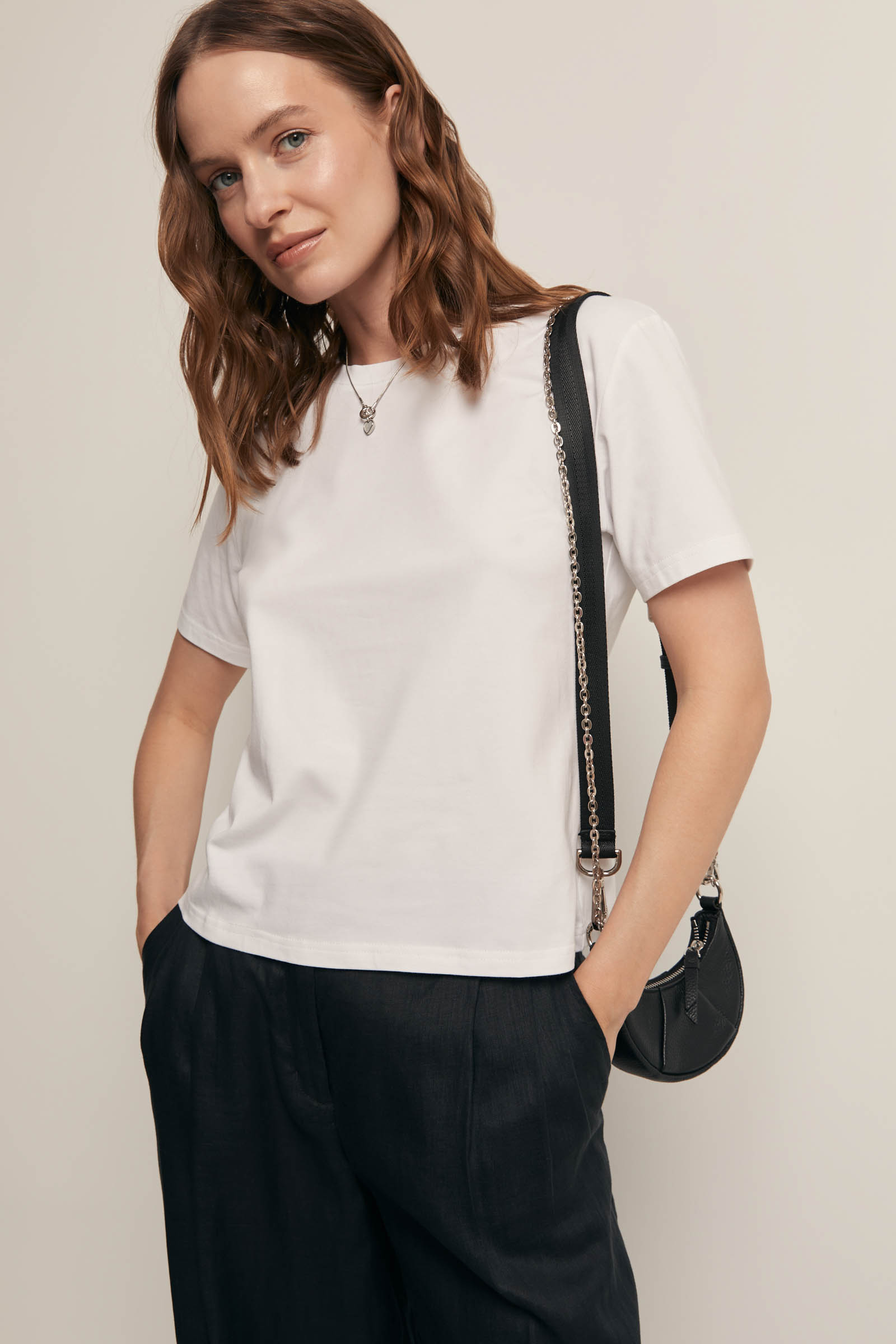 Футболка Finn Flare приталенная, белый, арт. FSF110103