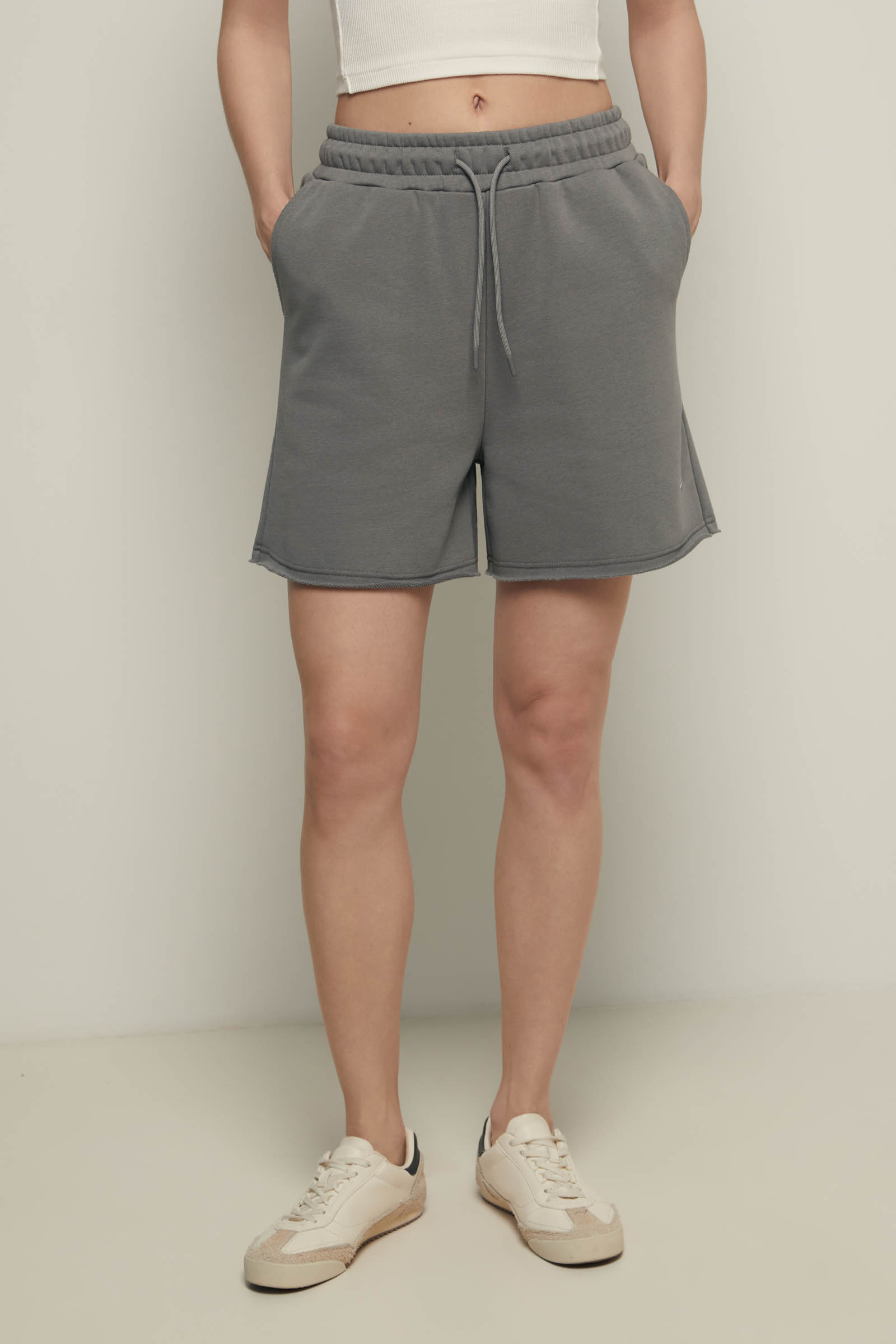 Спортивные шорты на резинке 1490₽