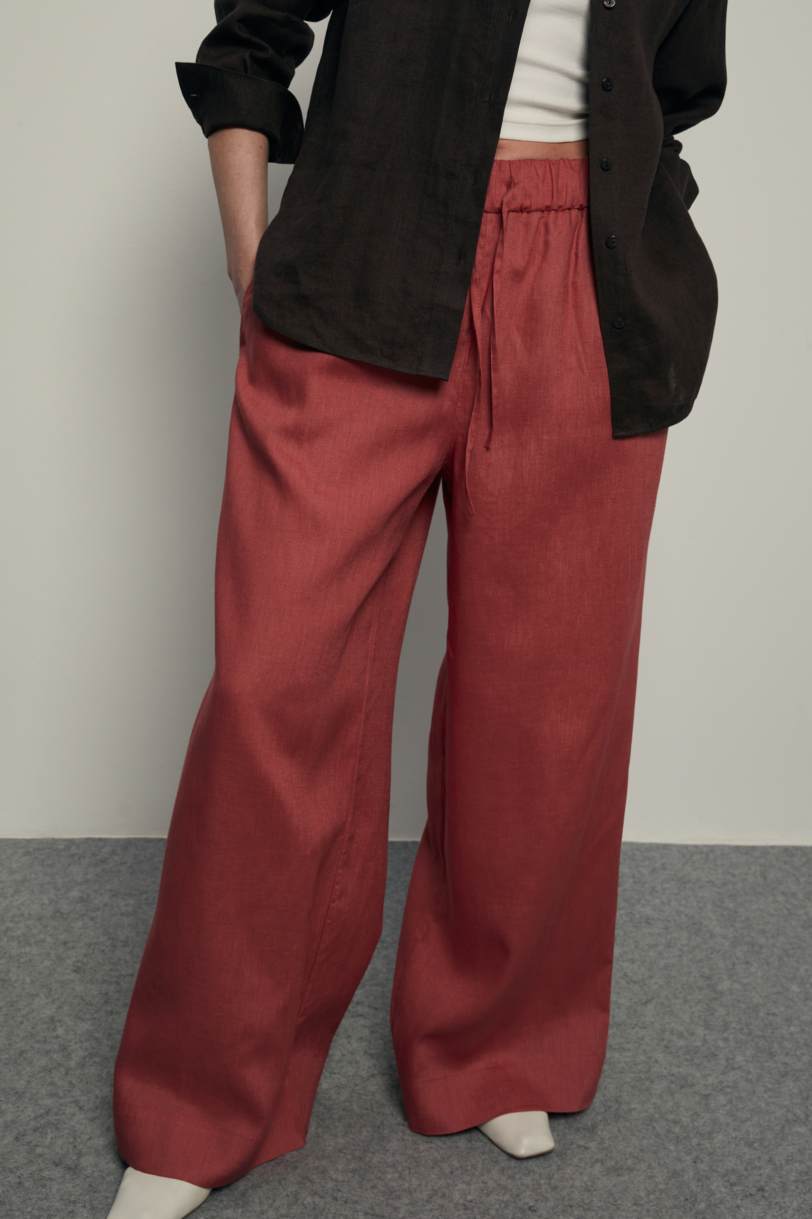 

Брюки широкого кроя изо льна на резинке, 354 mineral red, Брюки широкого кроя изо льна на резинке