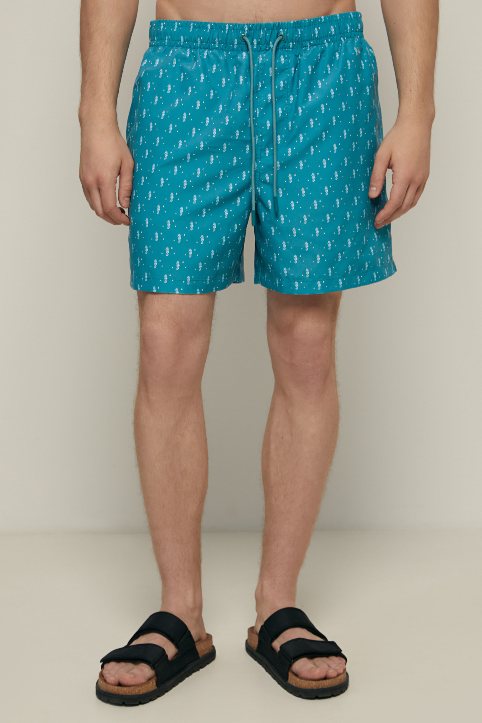 Плавательные шорты на резинке с принтом 990₽