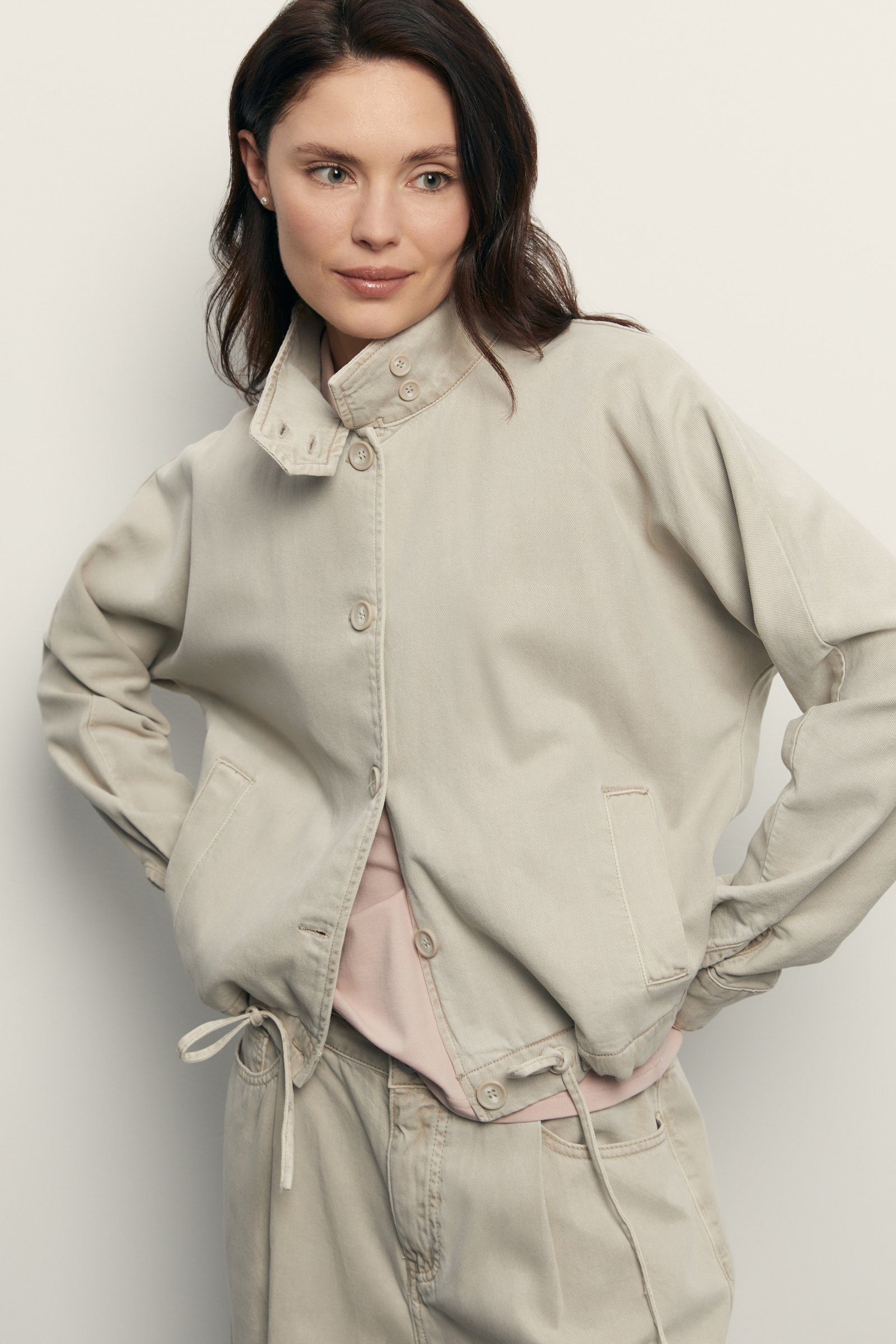 Джинсовый жакет с воротником-стойкой 6993₽