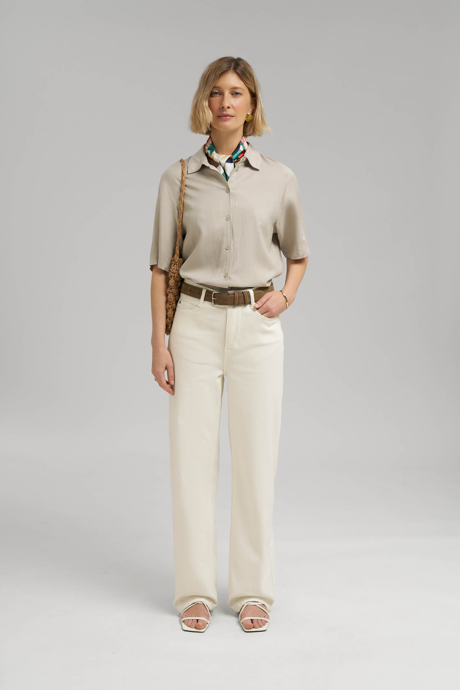 Блузка женская Finn Flare, бежевый, арт. FSG11066