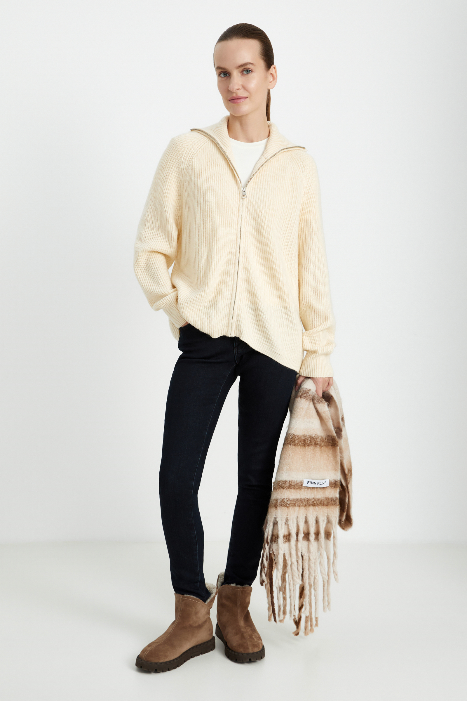 Джинсы skinny fit женские