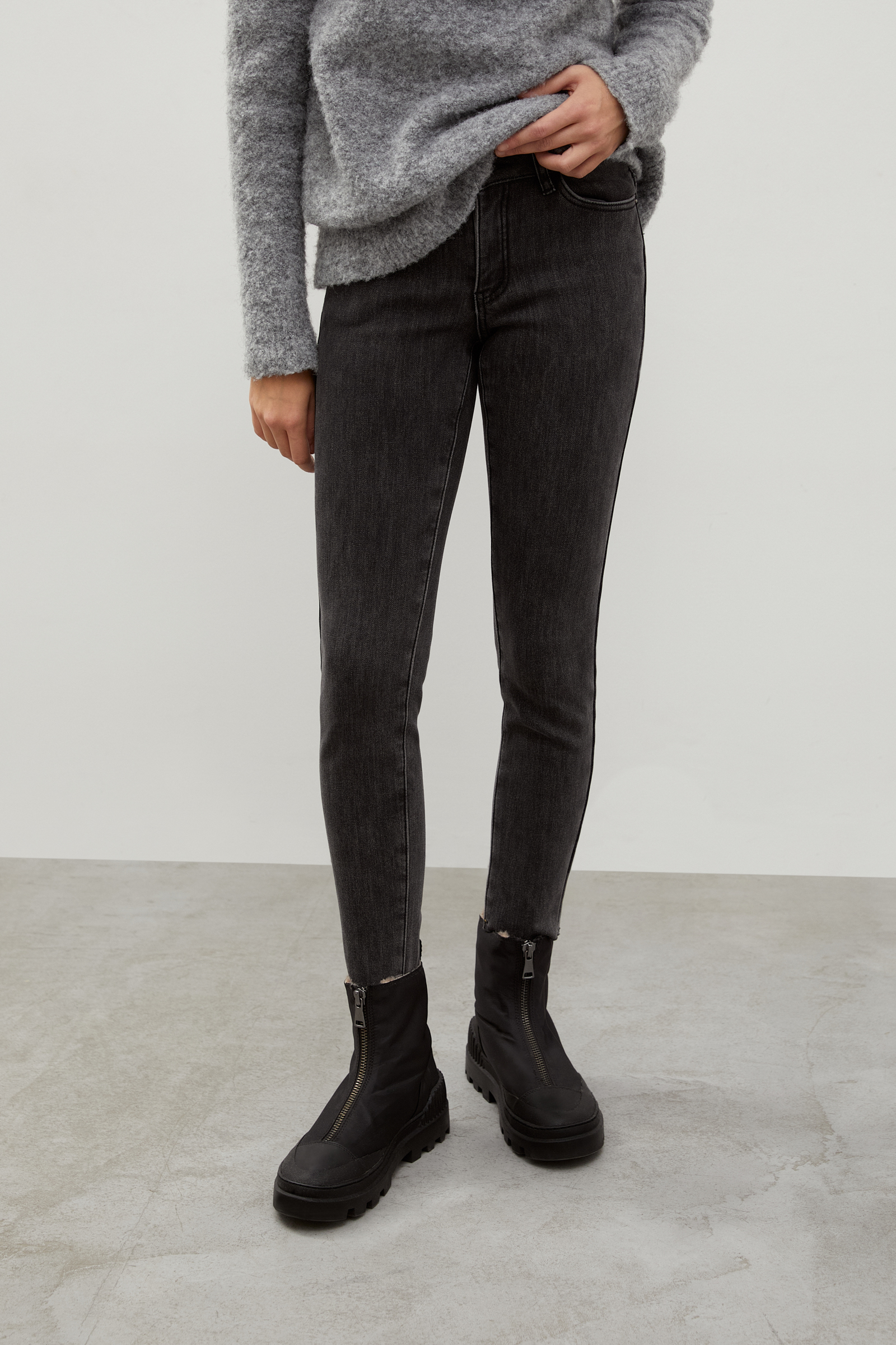 Джинсы skinny fit женские