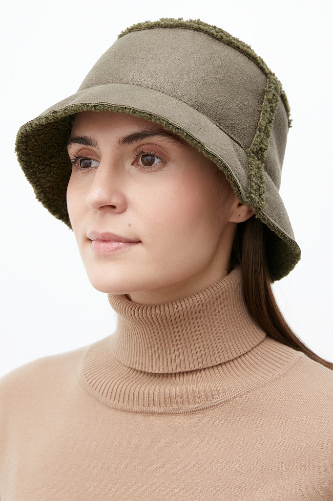 Панама с меховой отделкой