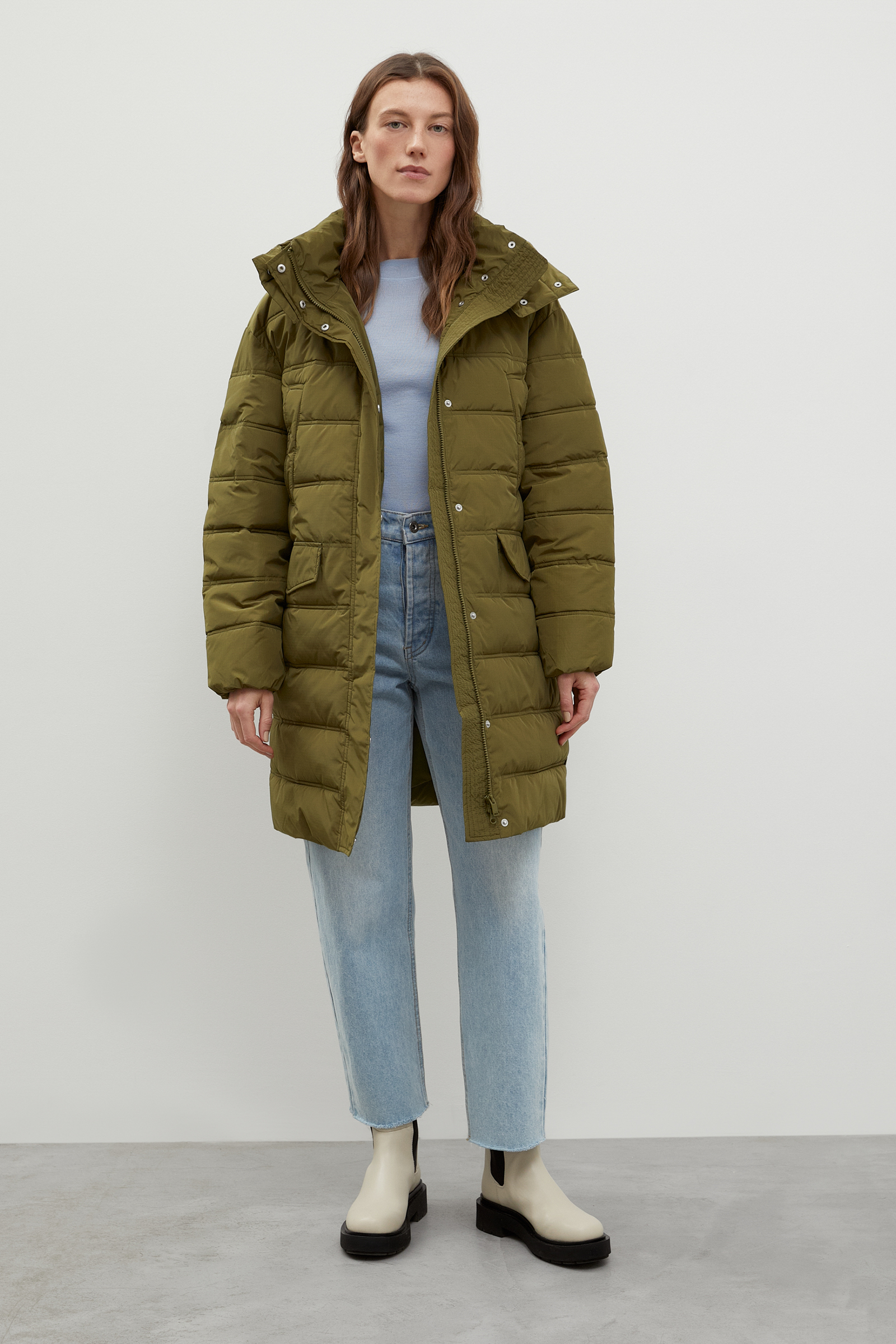 Утепленное пальто силуэта oversize