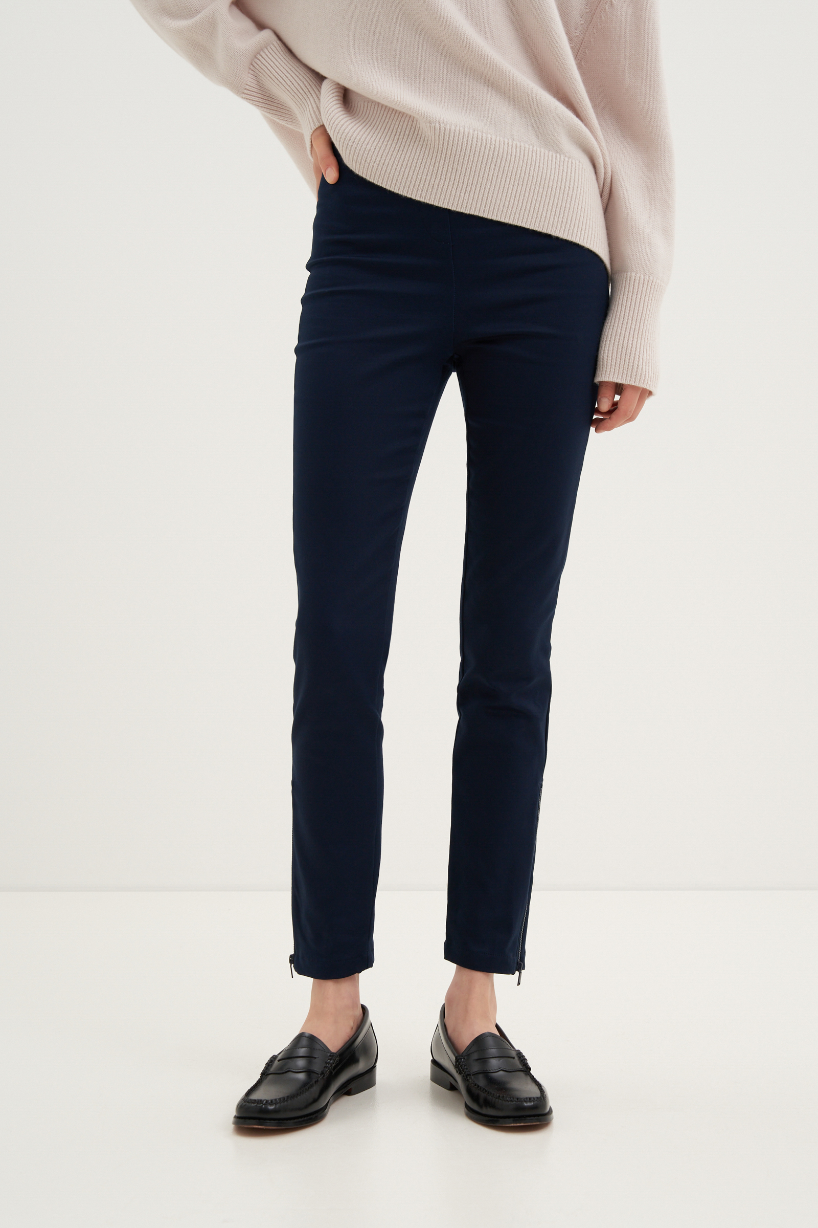 Брюки полуприлегающего силуэта на высокой посадке