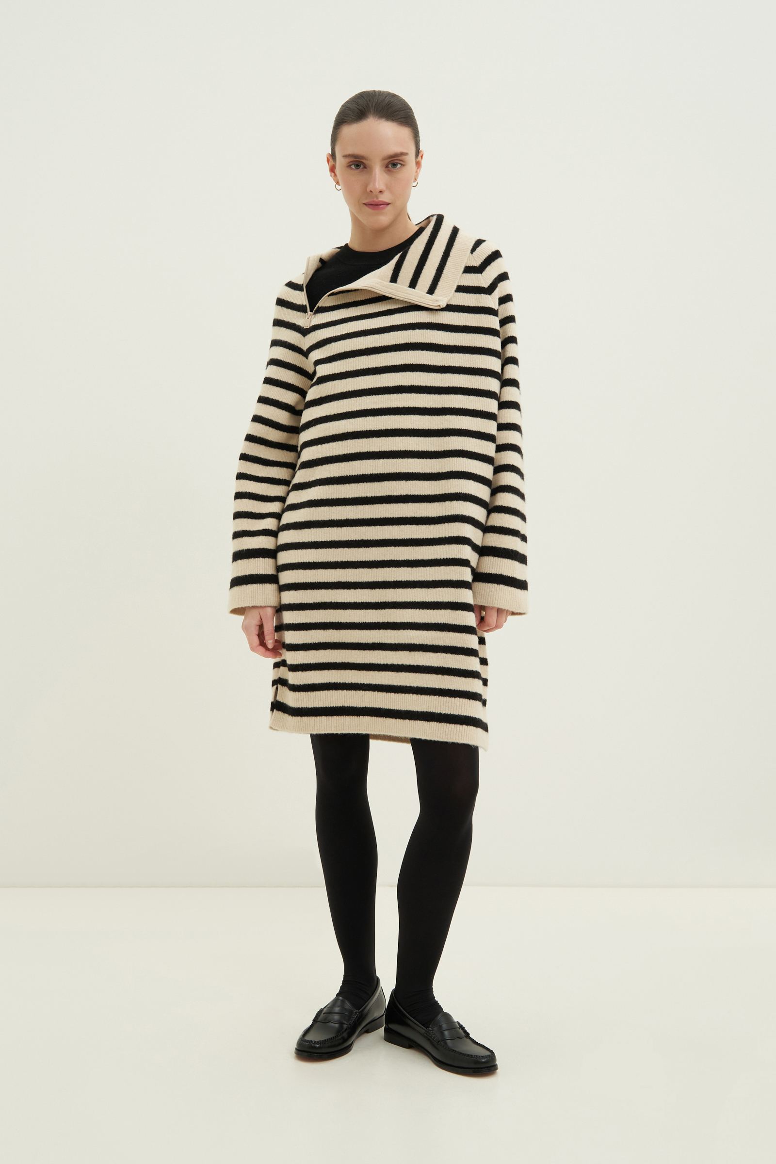 Новая коллекция уже на сайте! Порадуйте себя новыми образами.