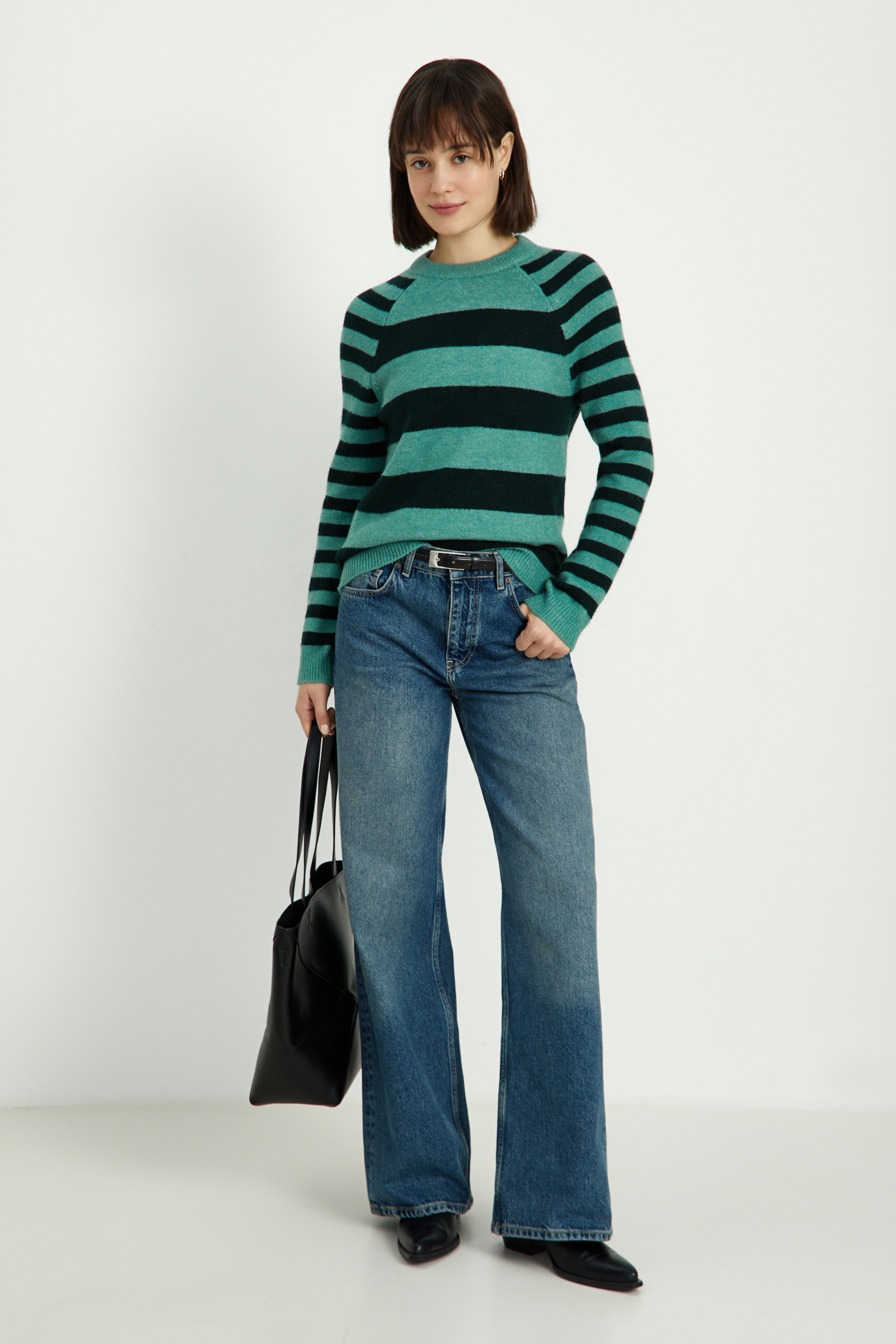 Джемпер прямого силуэта с шерстью