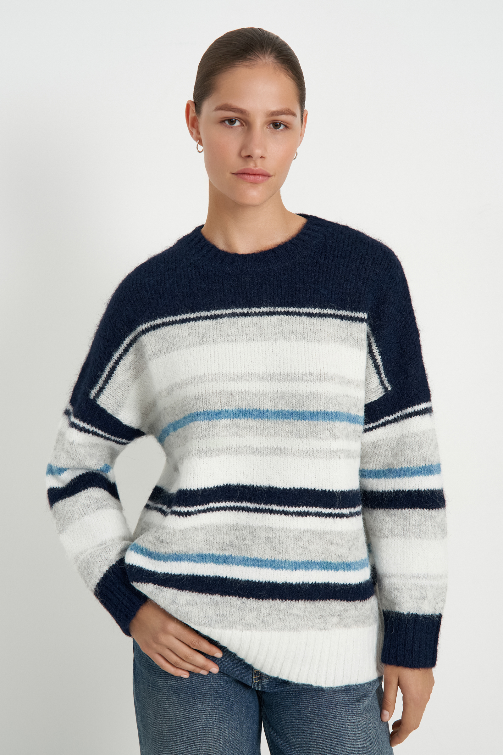 

Джемпер с округлым вырезом свободного силуэта, 101 mc cosmic blue, Джемпер с округлым вырезом свободного силуэта