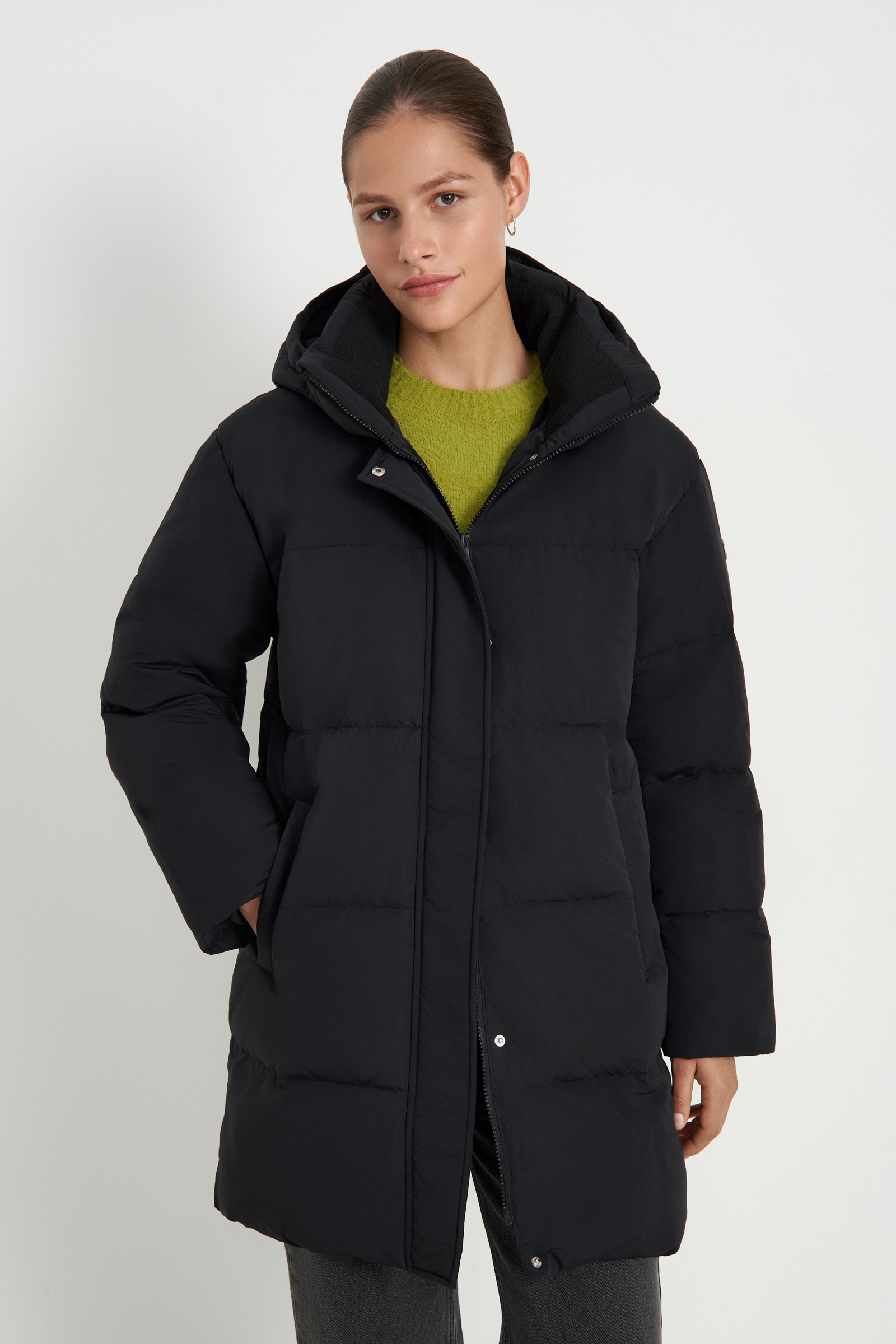 

Пуховое полупальто со съемным капюшоном, 200 black, Пуховое полупальто со съемным капюшоном