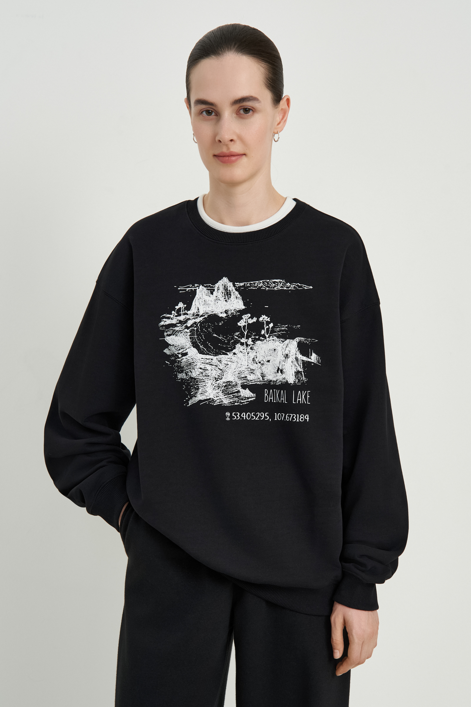 Толстовка свободного силуэта из капсулы Байкал 2990₽