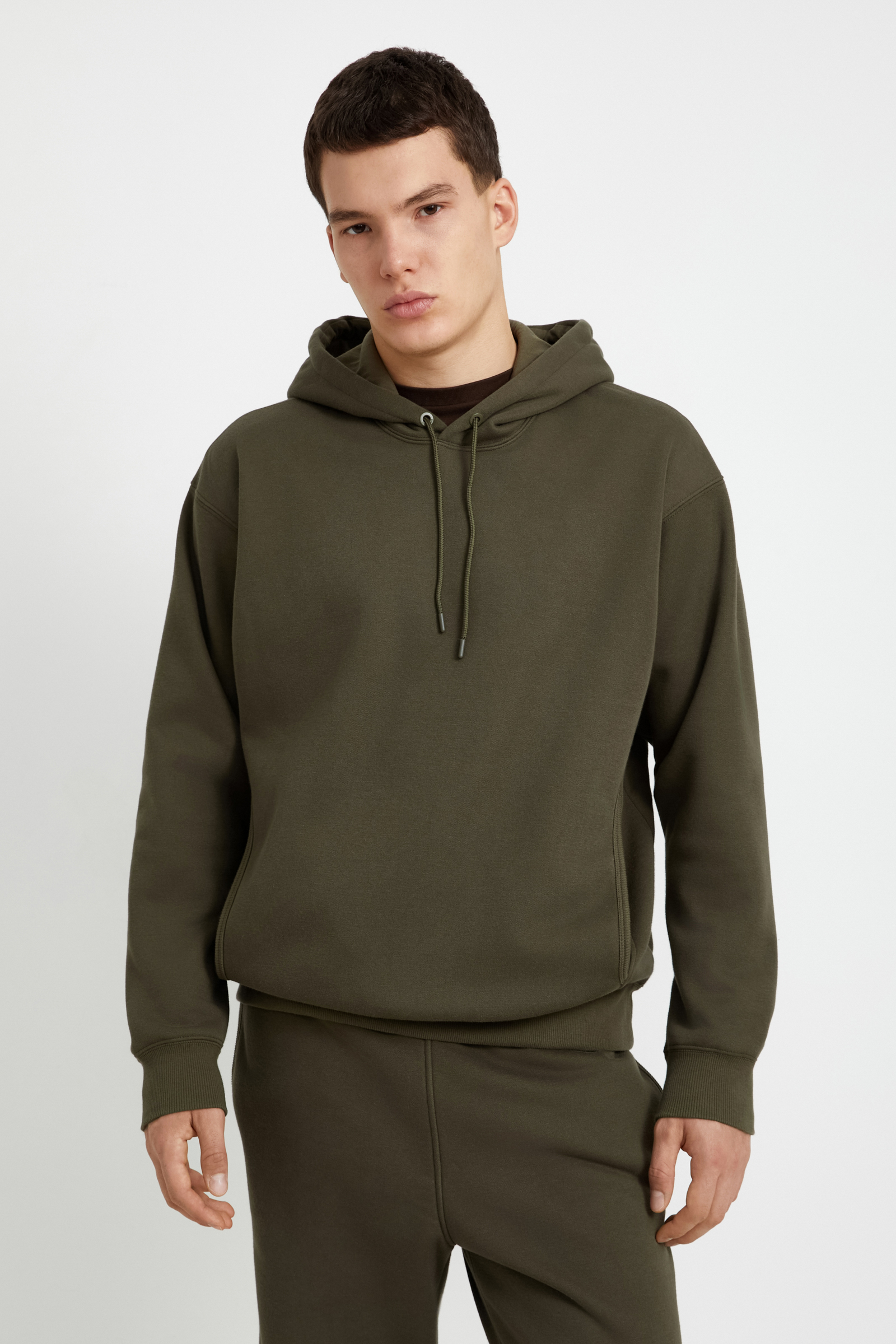 Худи широкого силуэта