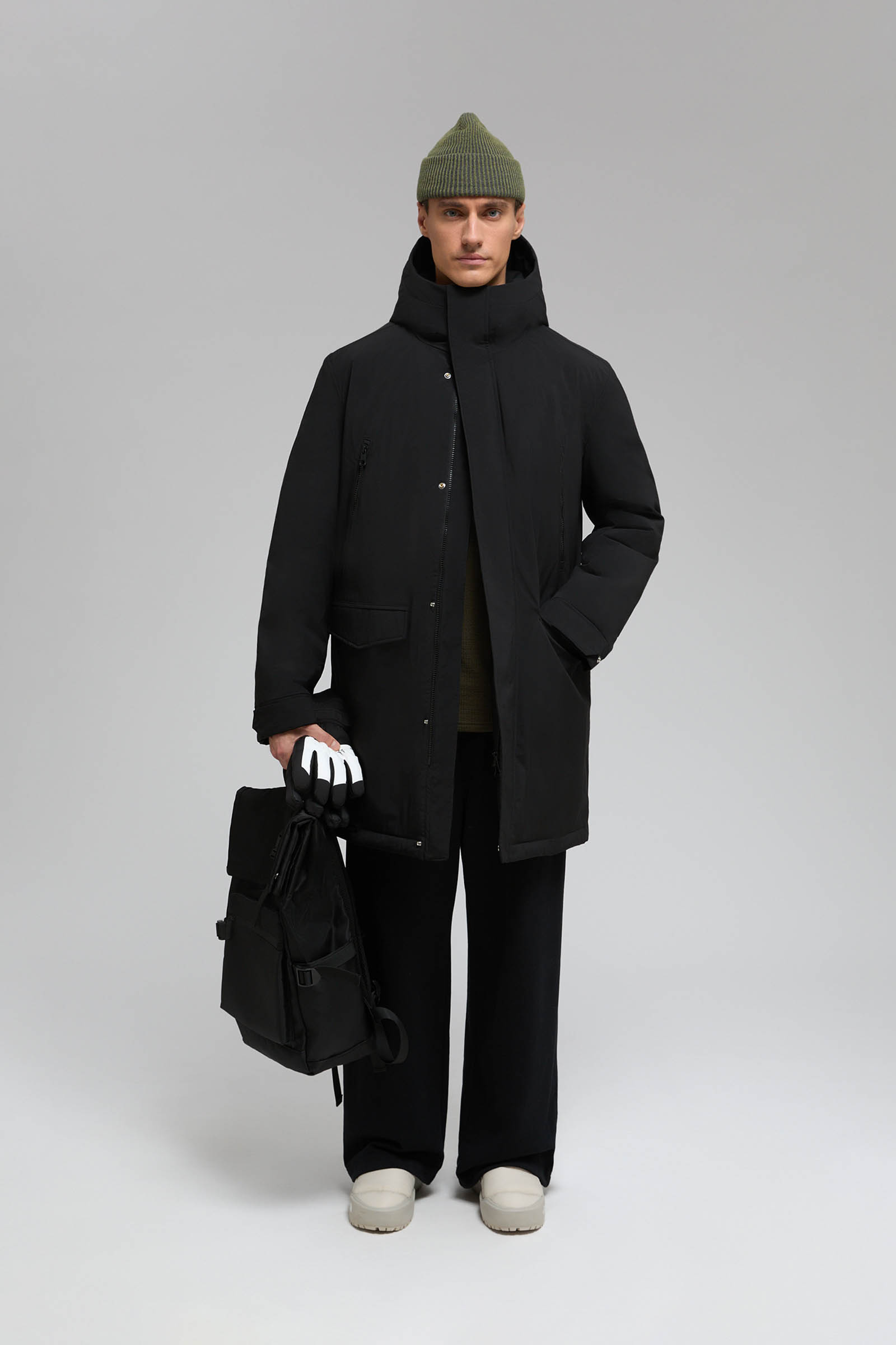 Утепленная парка с капюшоном 20999₽