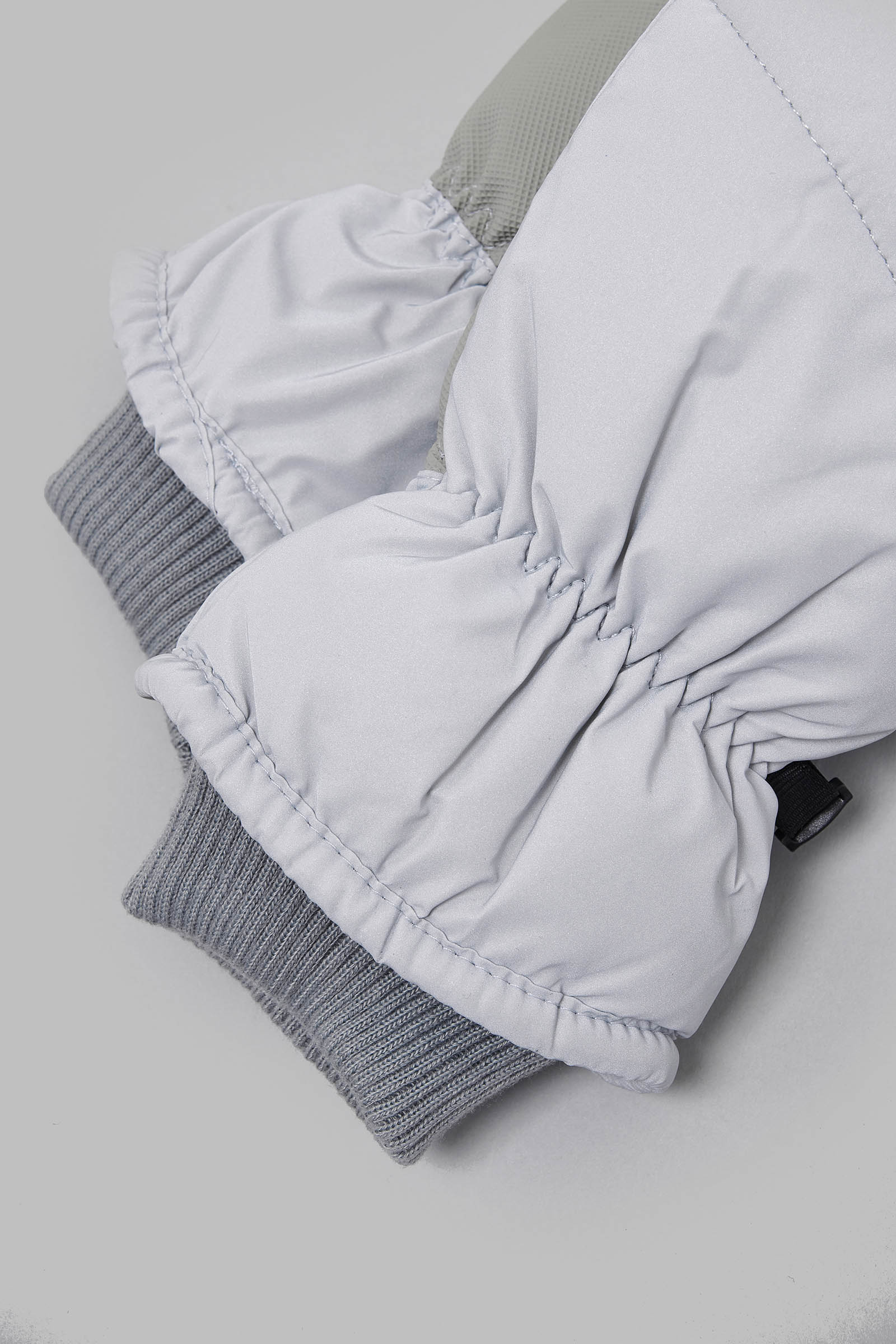 Утепленные варежки на флисе из коллаборации с MANEKEN