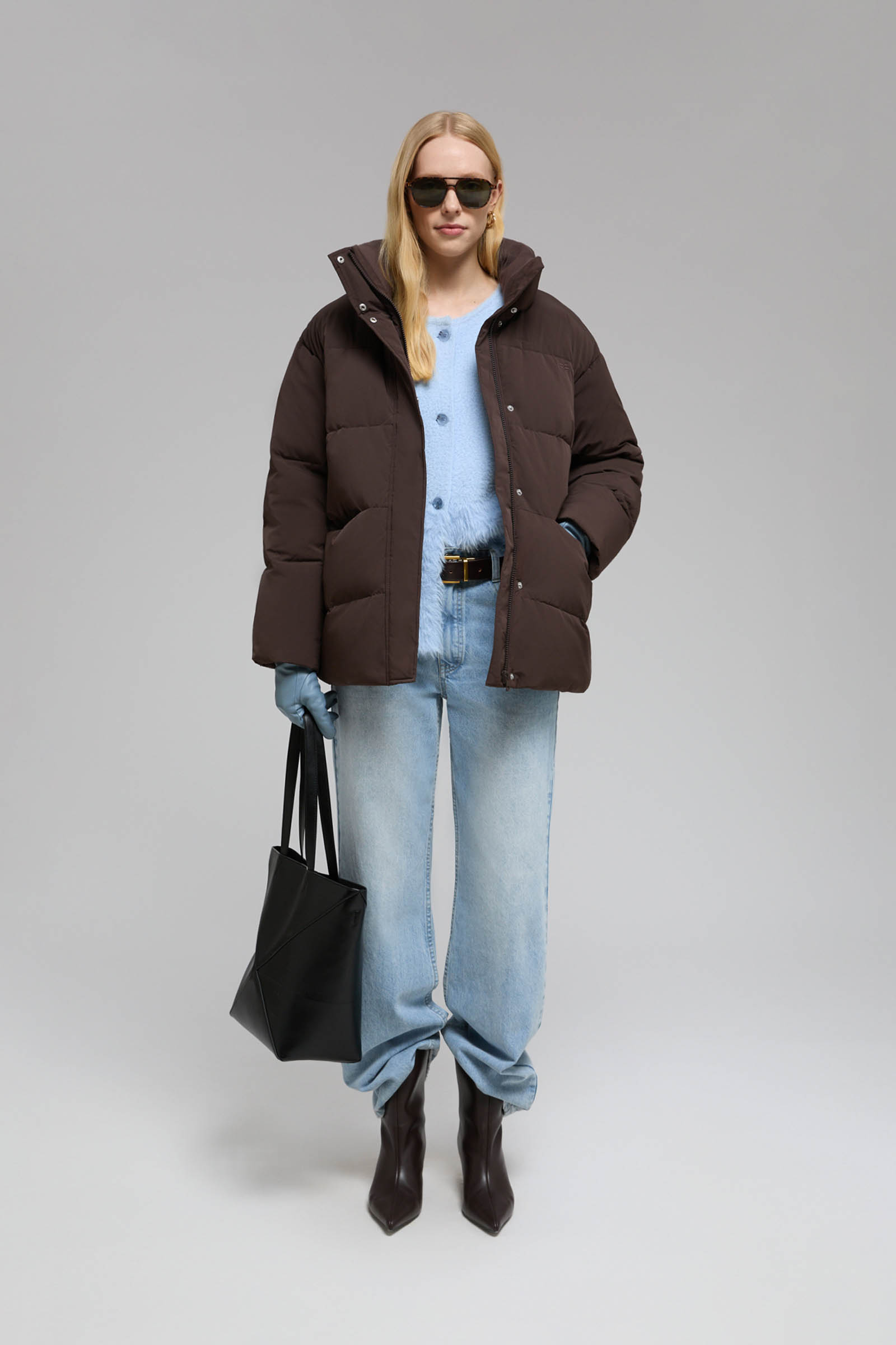 Стеганый пуховик Finn Flare, коричневый, арт. FWF11005