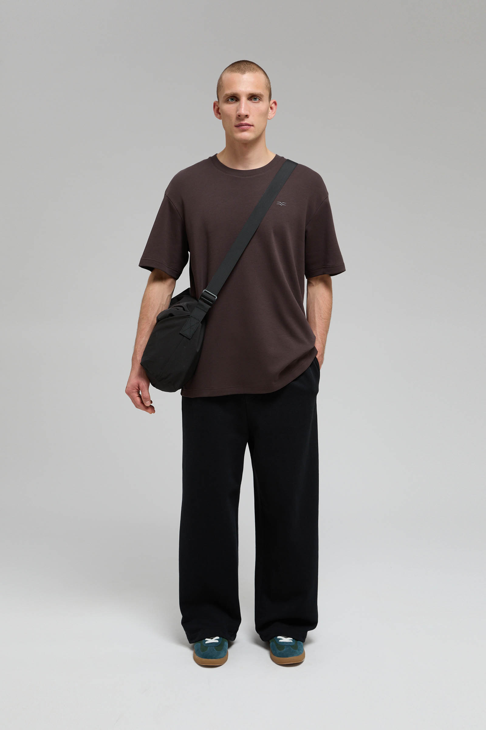 Футболка Finn Flare из трикотажа интерлок, коричневый, арт. FWF21060