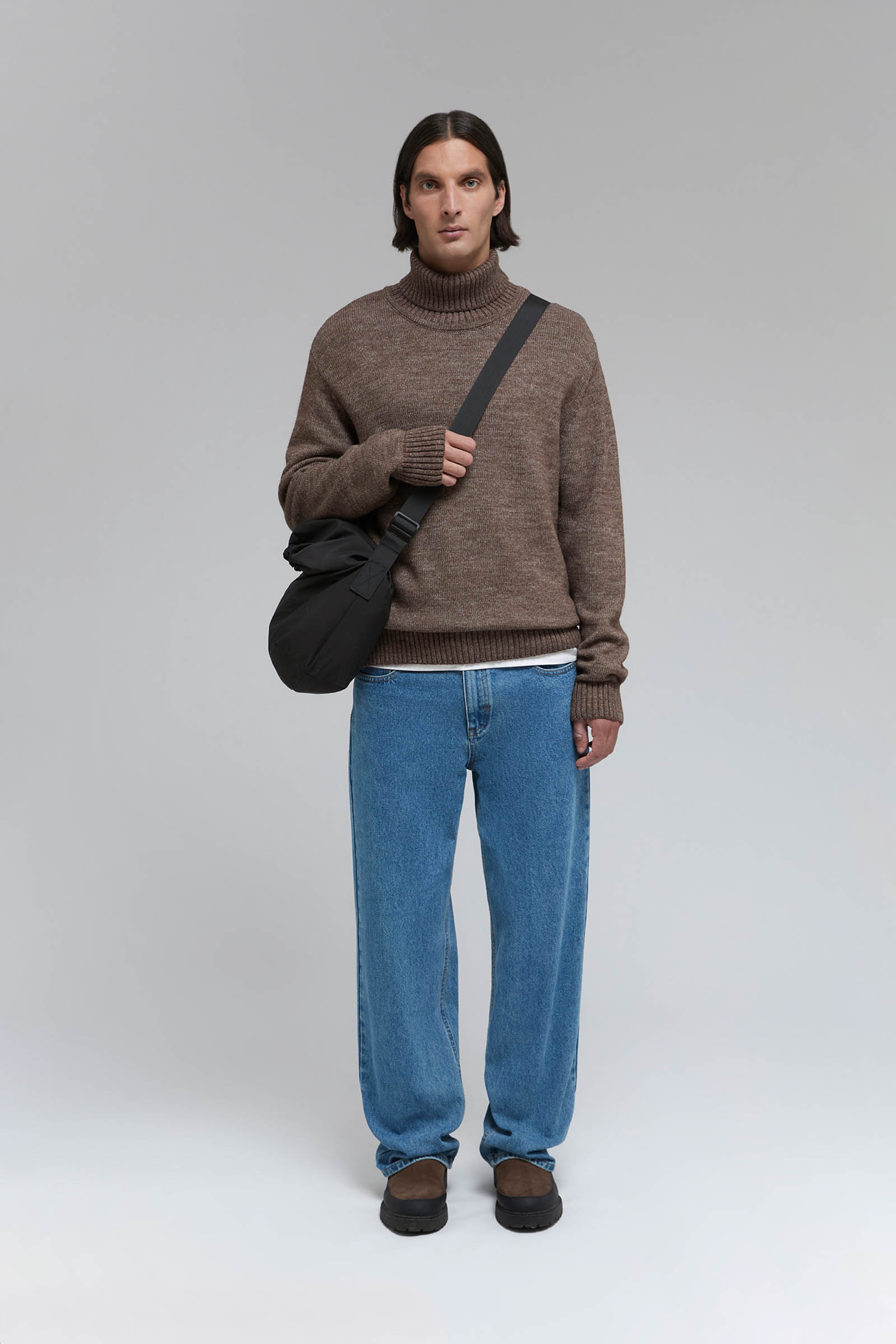 Свитер мужской Finn Flare, коричневый, арт. FWF21103