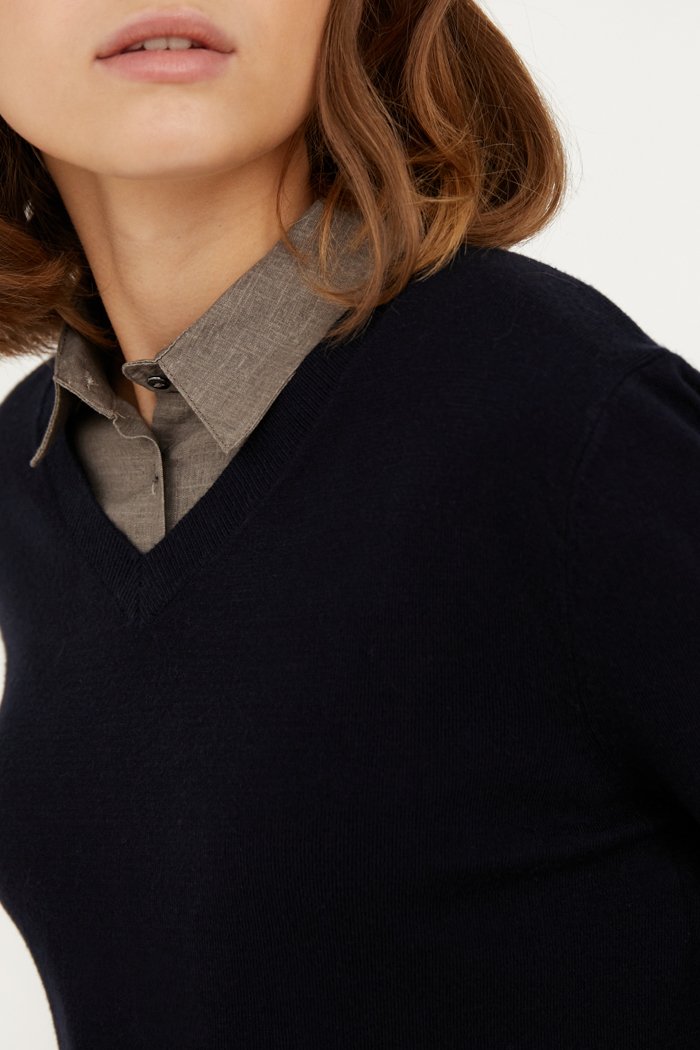 Базовый женский пуловер прямого кроя с вискозой, Модель A20-11102, Фото №5
