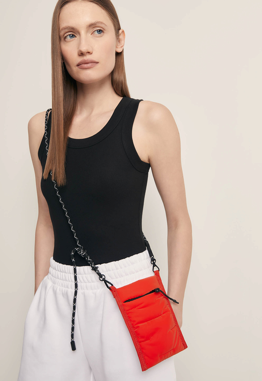 Майка приталенного силуэта