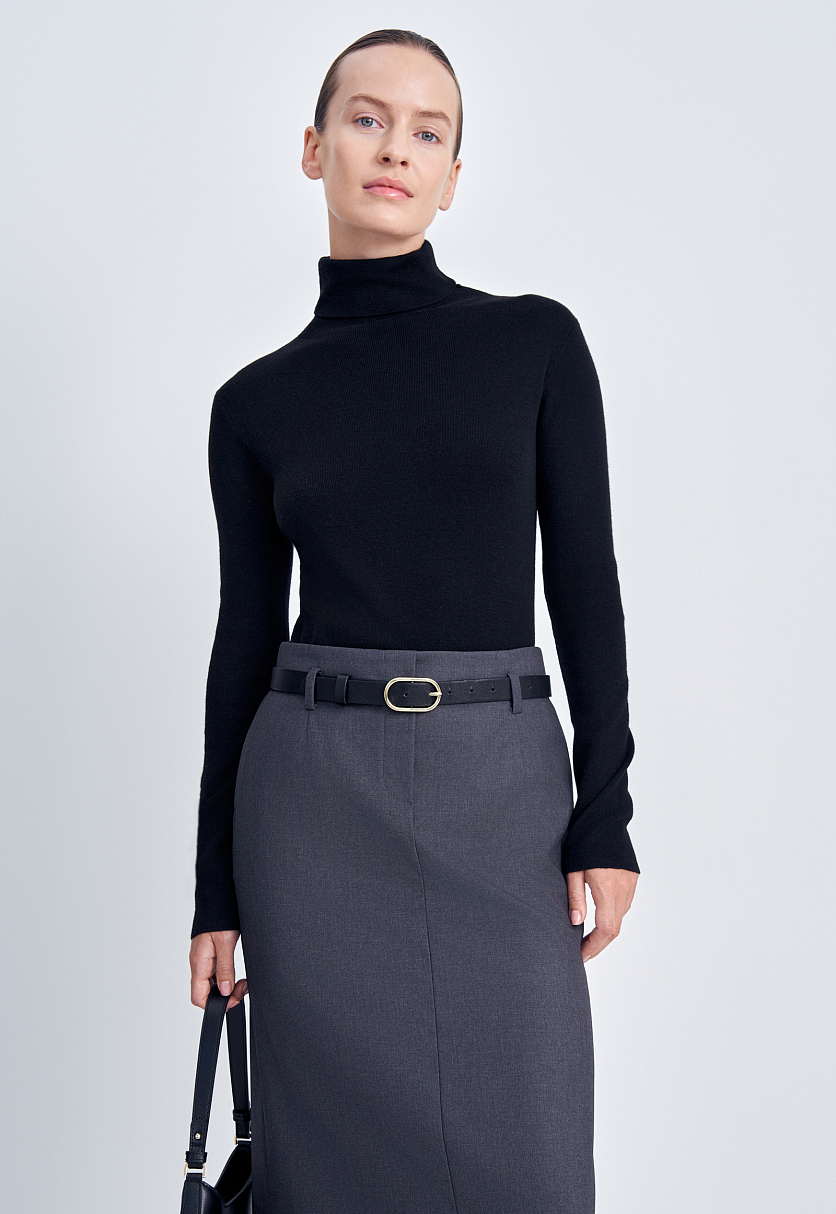 Водолазка приталенного силуэта