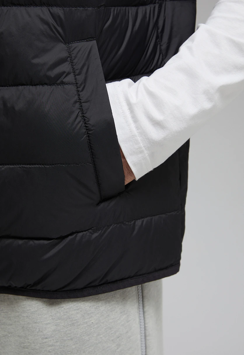 Стеганый пуховый жилет Черный BAS-20053Купить в интернет-магазине FINN FLARE, предосмотр фото №5 Стеганый пуховый жилет, Модель BAS-20053, Фото №5