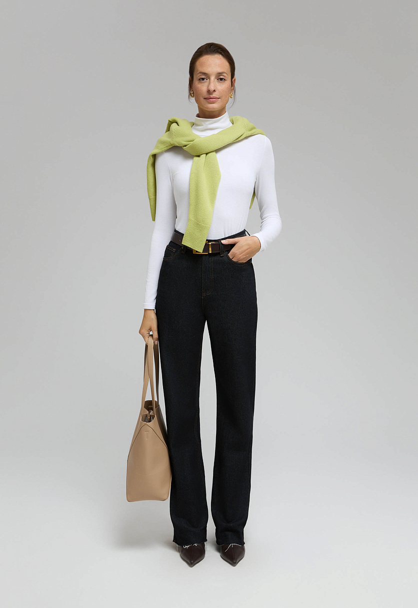 Водолазка приталенного силуэта