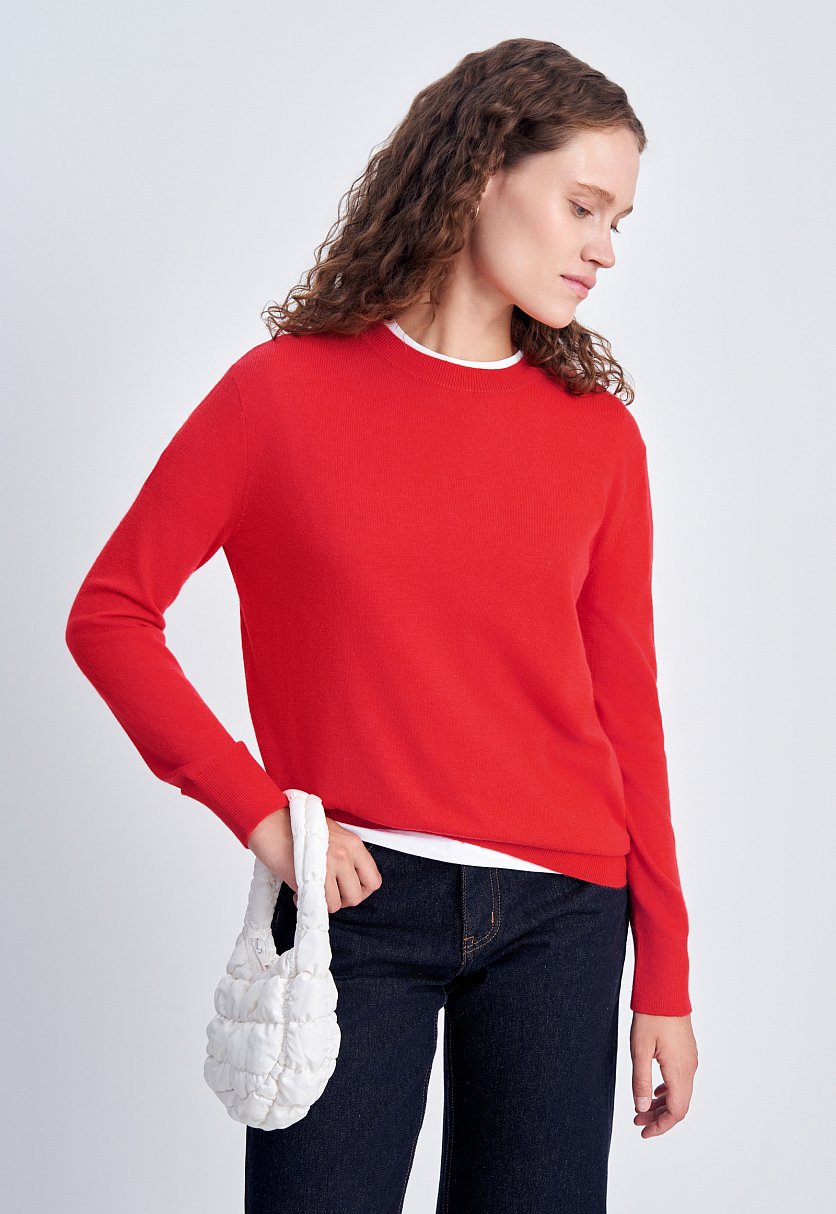 Джемпер прямого силуэта с округлым вырезом