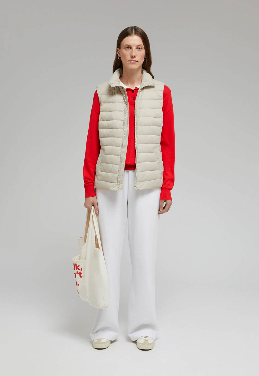 Стеганый пуховый жилет