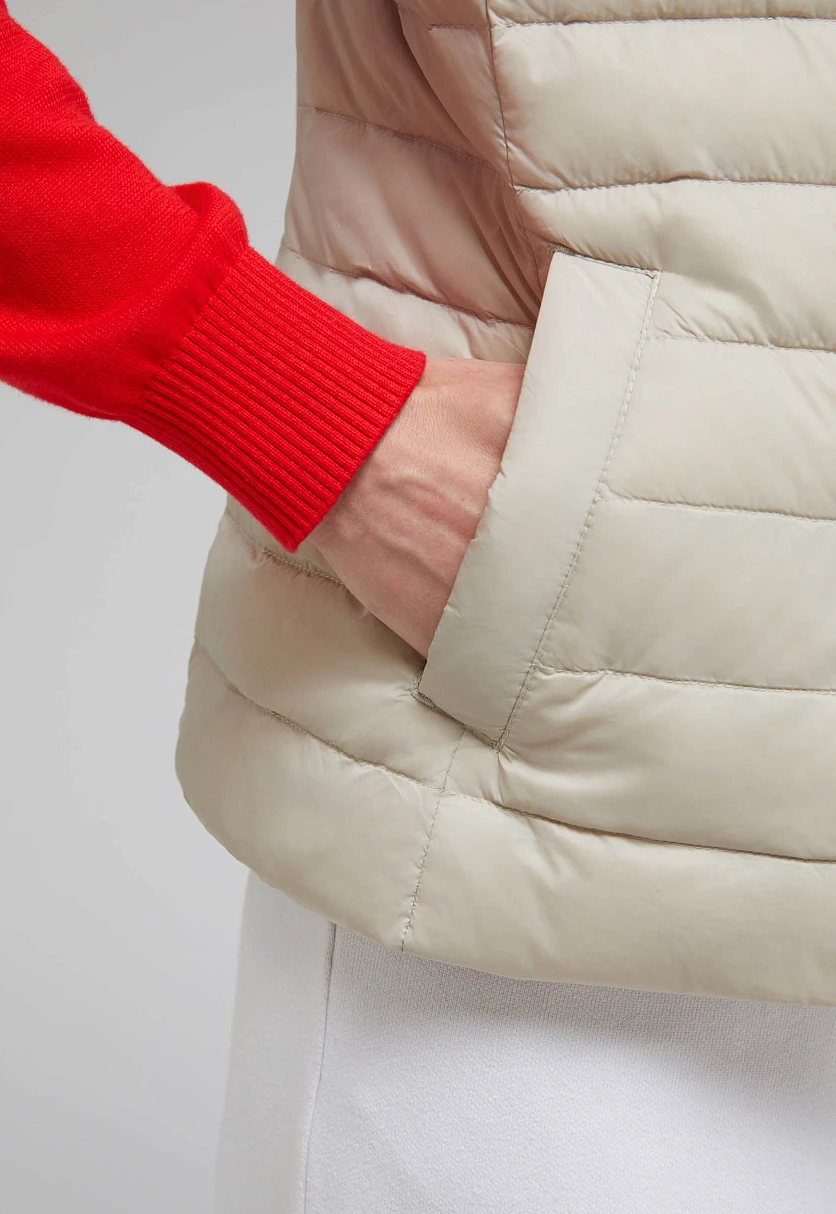 Стеганый пуховый жилет, Модель BAS-10073, Фото №5