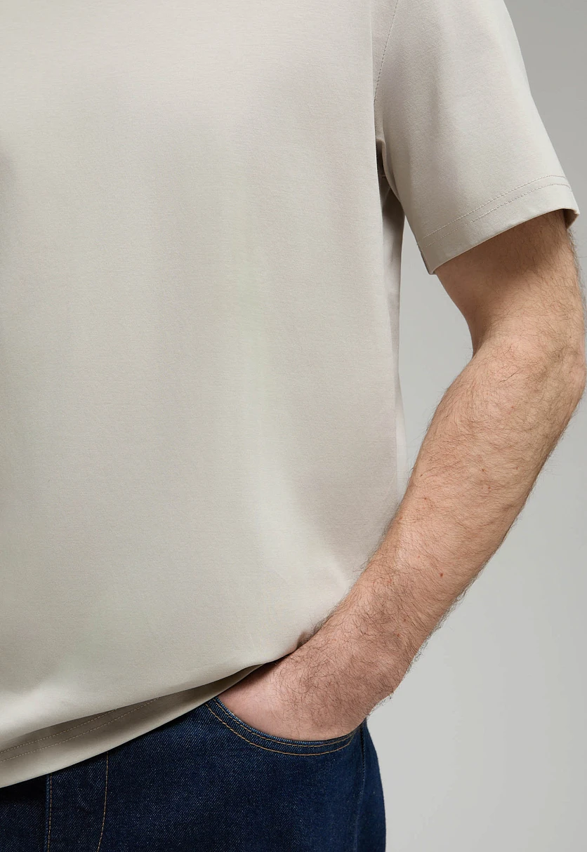 Футболка из хлопка прямого кроя Серо-бежевый BAS-200121Купить в интернет-магазине FINN FLARE, предосмотр фото №4 Футболка из хлопка прямого кроя, Модель BAS-200121, Фото №4