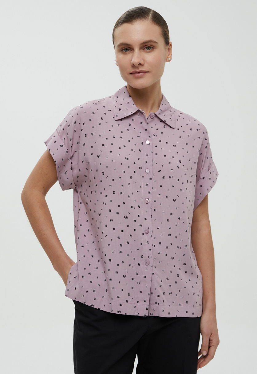 Блузка с коротким рукавом и отложным воротником