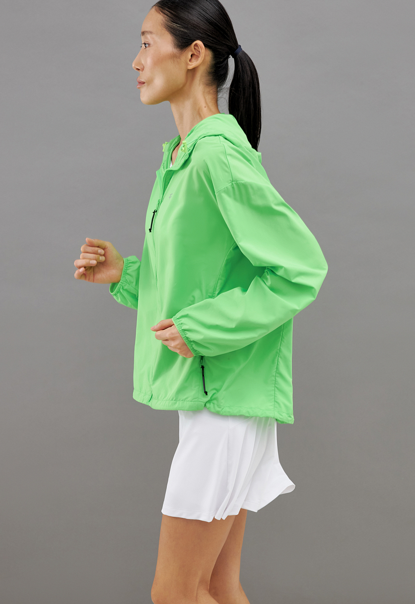 Ветровка с капюшоном из капсулы Sport