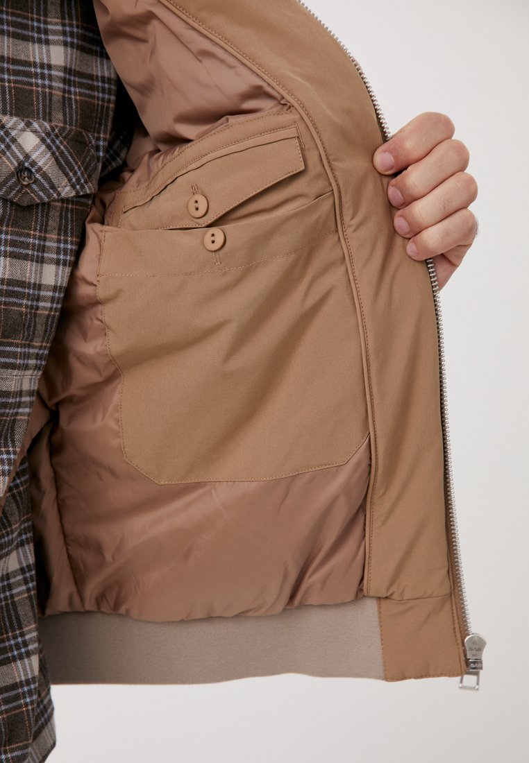 Куртка утепленная с воротником-стойкой, Модель FAB21008, Фото №4