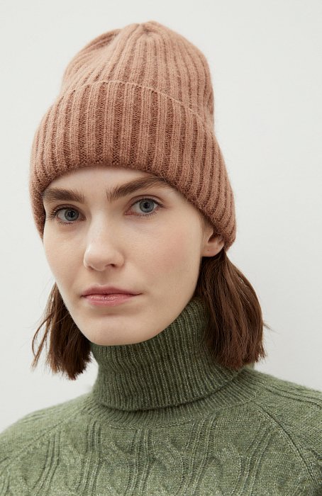 Купить женские шапки в интернет-магазине FINN FLARE - цены, фото ...